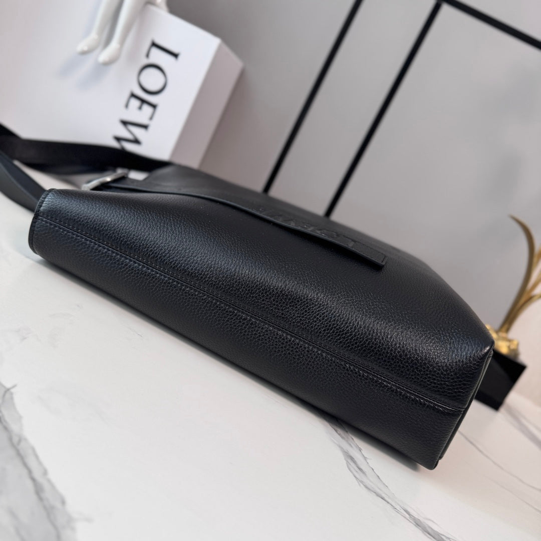 Loewe Loop Zipped Tote Bag Black Grained Calfskin