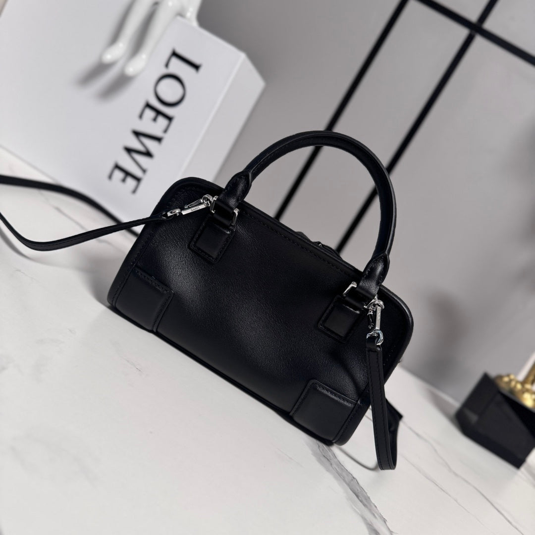 Loewe 2026 Amazona 180 Bag 20cm Black Soft Calfskin 289377