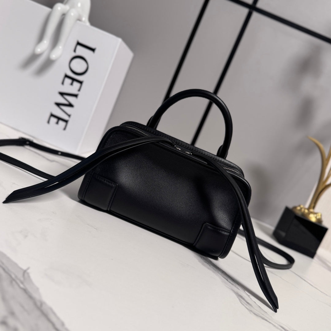 Loewe 2026 Amazona 180 Bag 20cm Black Soft Calfskin 289377