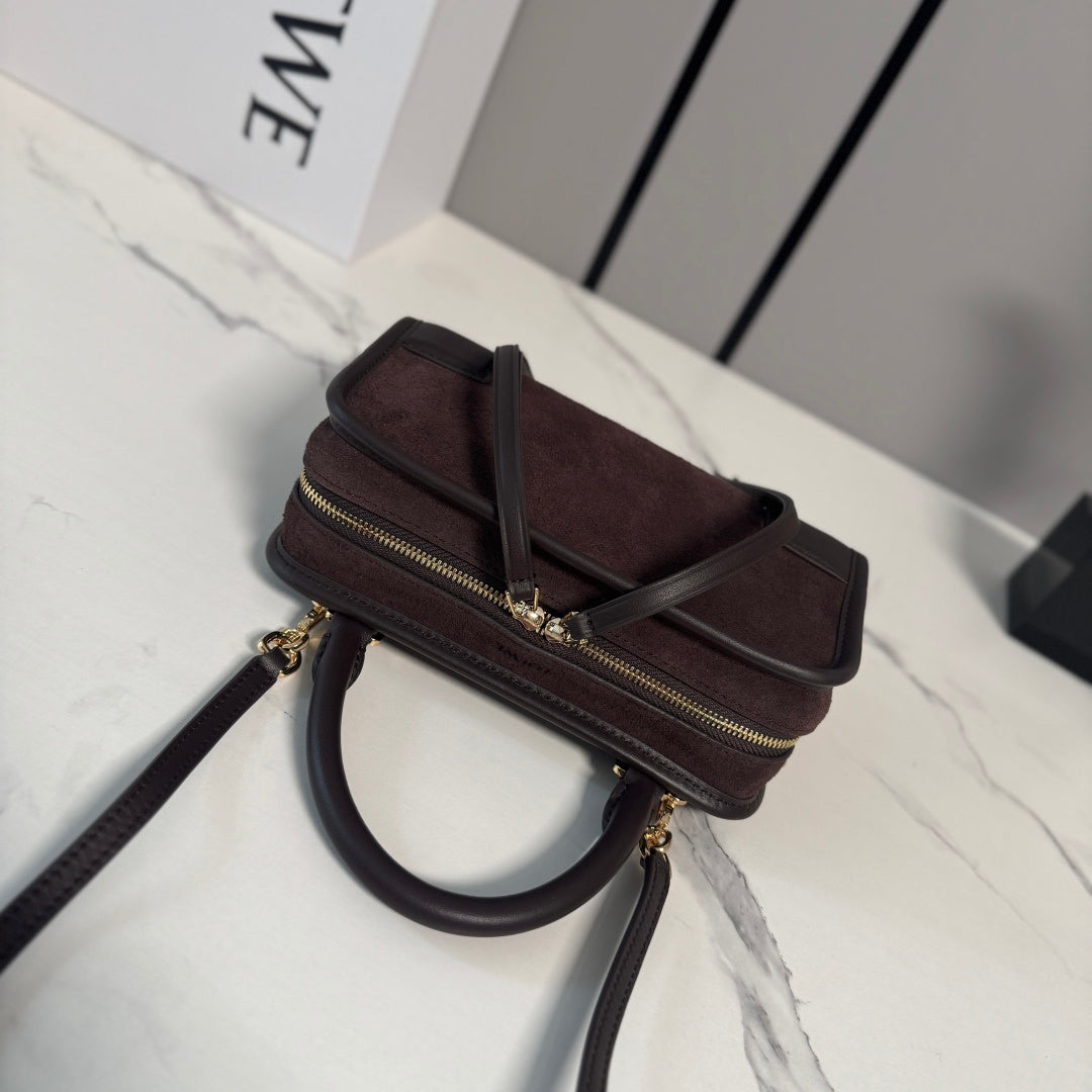 Loewe 2026 Amazona 180 Bag 20cm Brown Soft Calfskin 289375