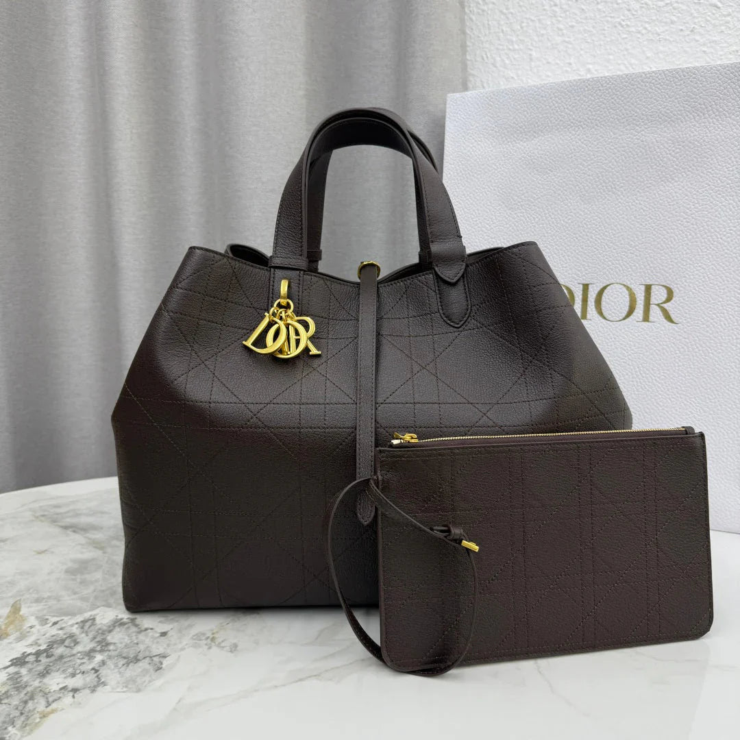 Dior 2026 Toujours Handbag Grained Calfskin