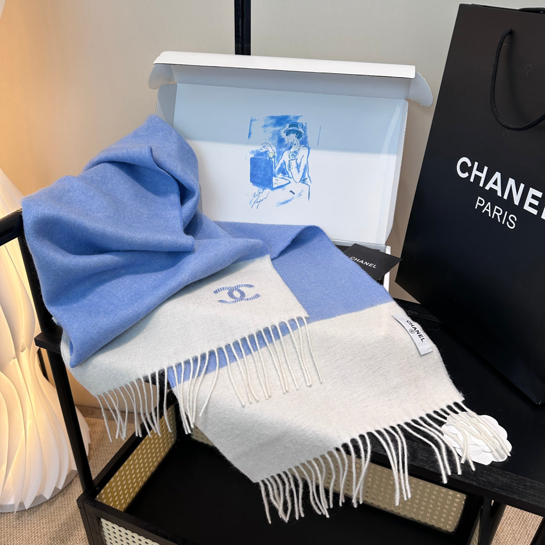 CC 25s Scarf 140cm White Blue Cashmere 973342