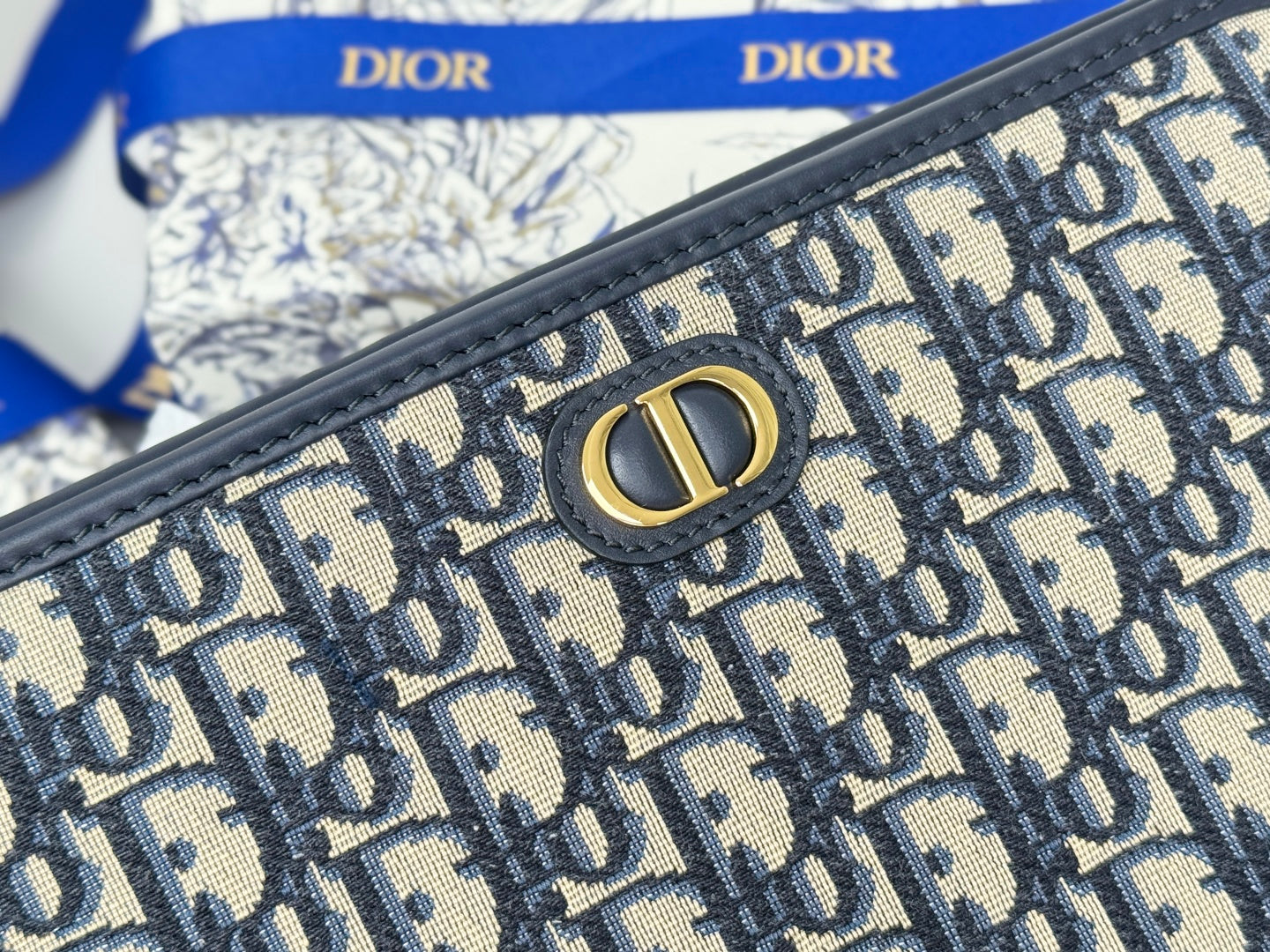 CD 30 Montaigne Dea Pouch 26cm Blue Jacquard 258619