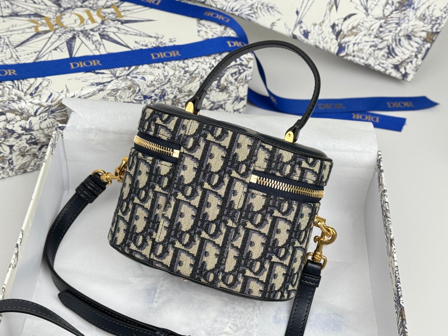 CD Signature Vanity Case 16cm Blue Jacquard