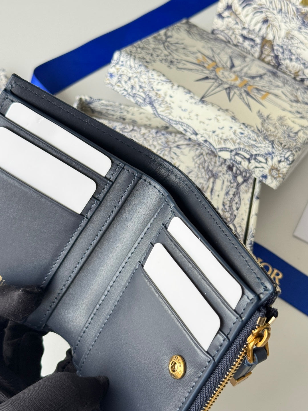CD 30 Montaigne Dahlia Wallet 12cm Blue Fabric & Calfskin Jacquard