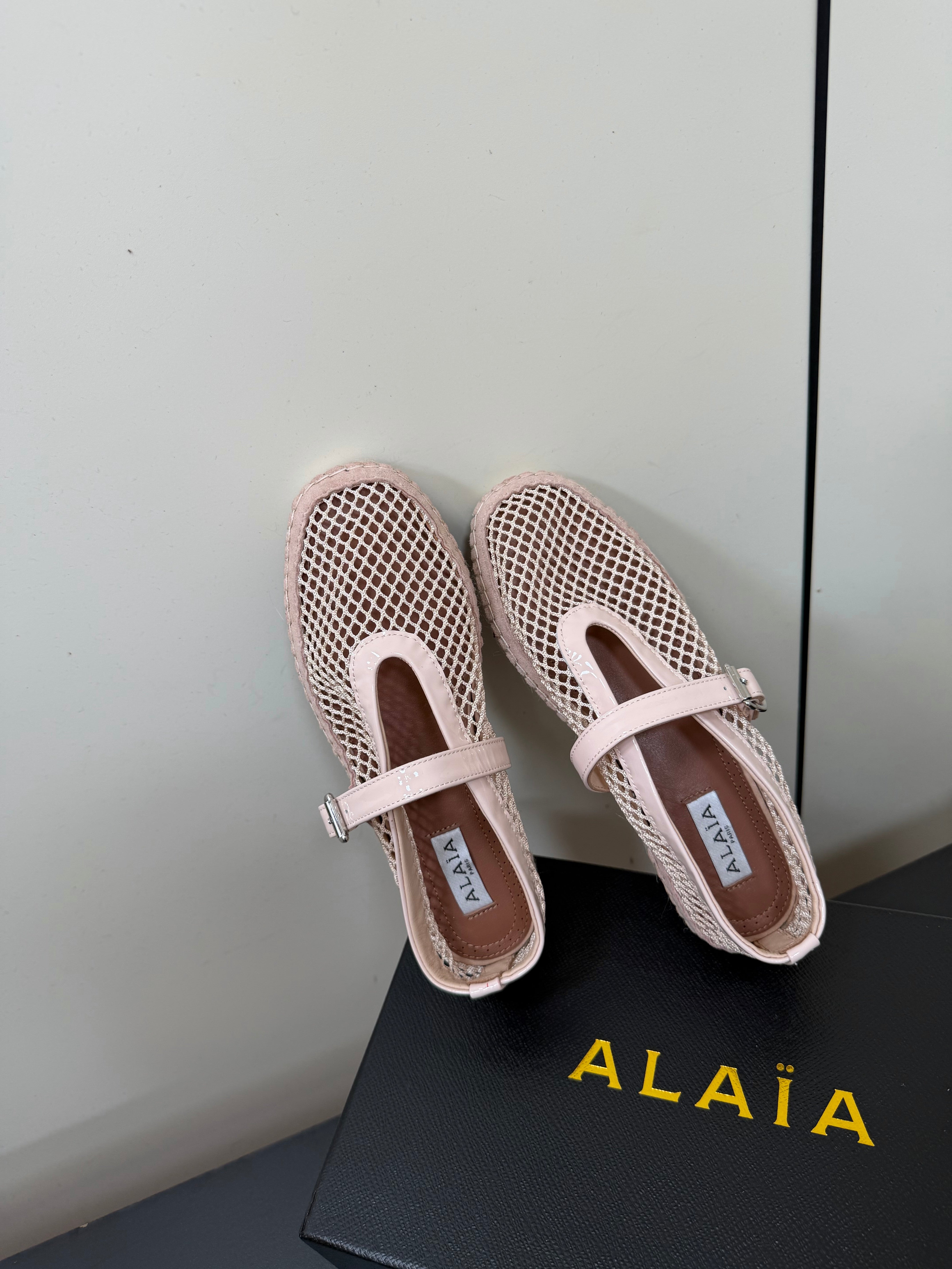 Alaia 26s Espadrilles Stale Pink Patent Leather Mesh 984735