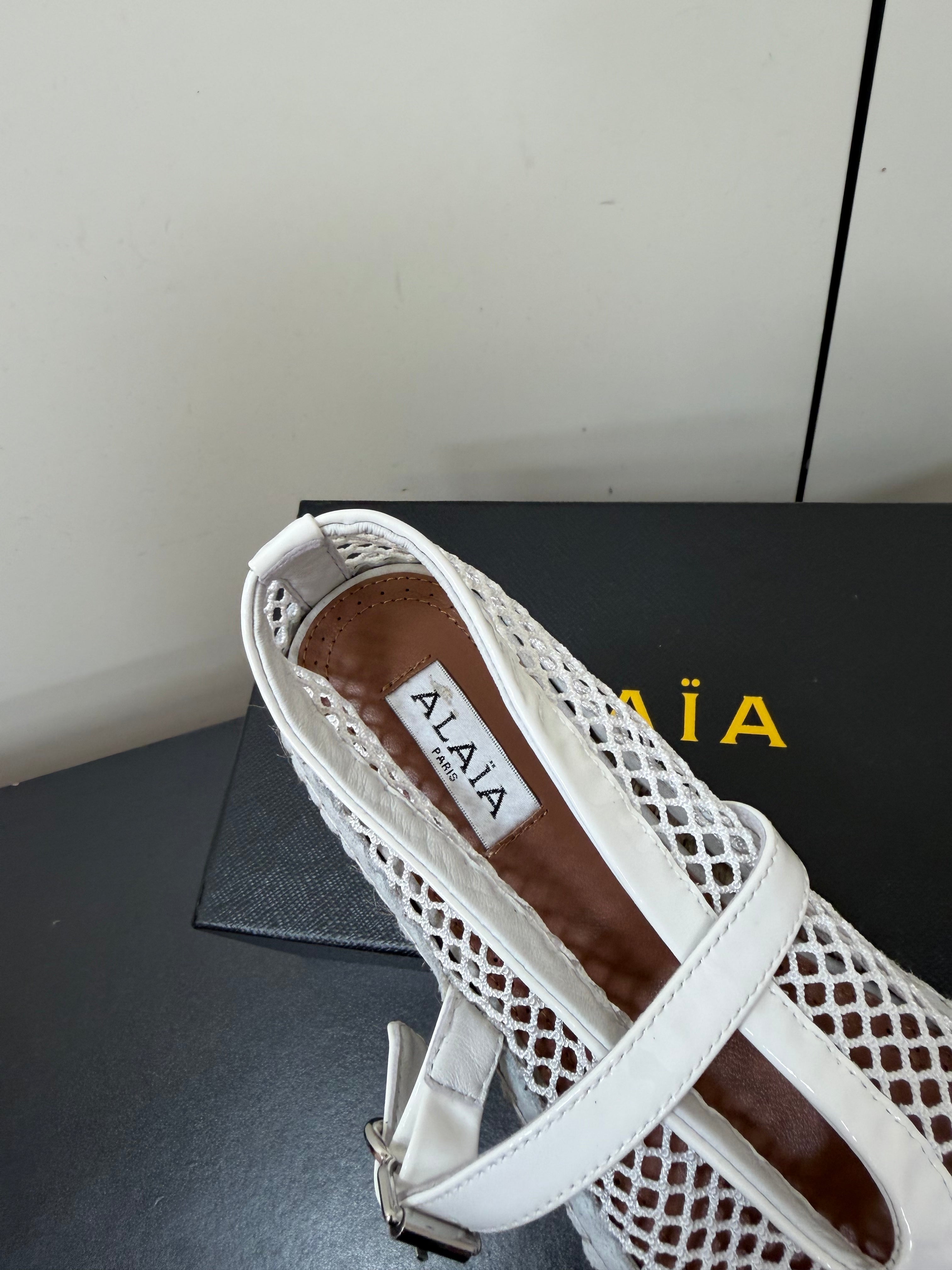 Alaia 26s Espadrilles White Patent Leather Mesh 984736