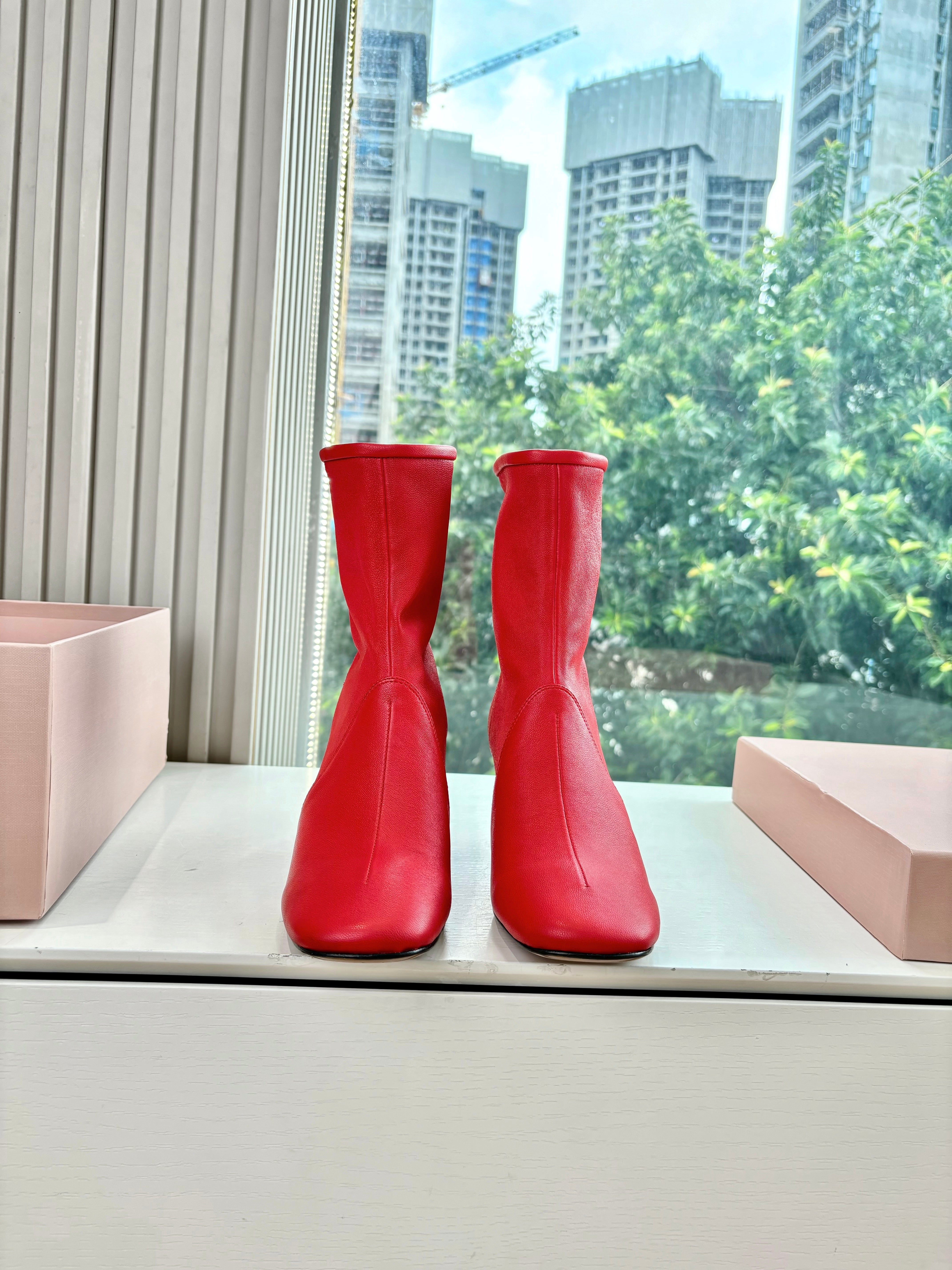 Miu Bootie Red Nappa Leather 506640