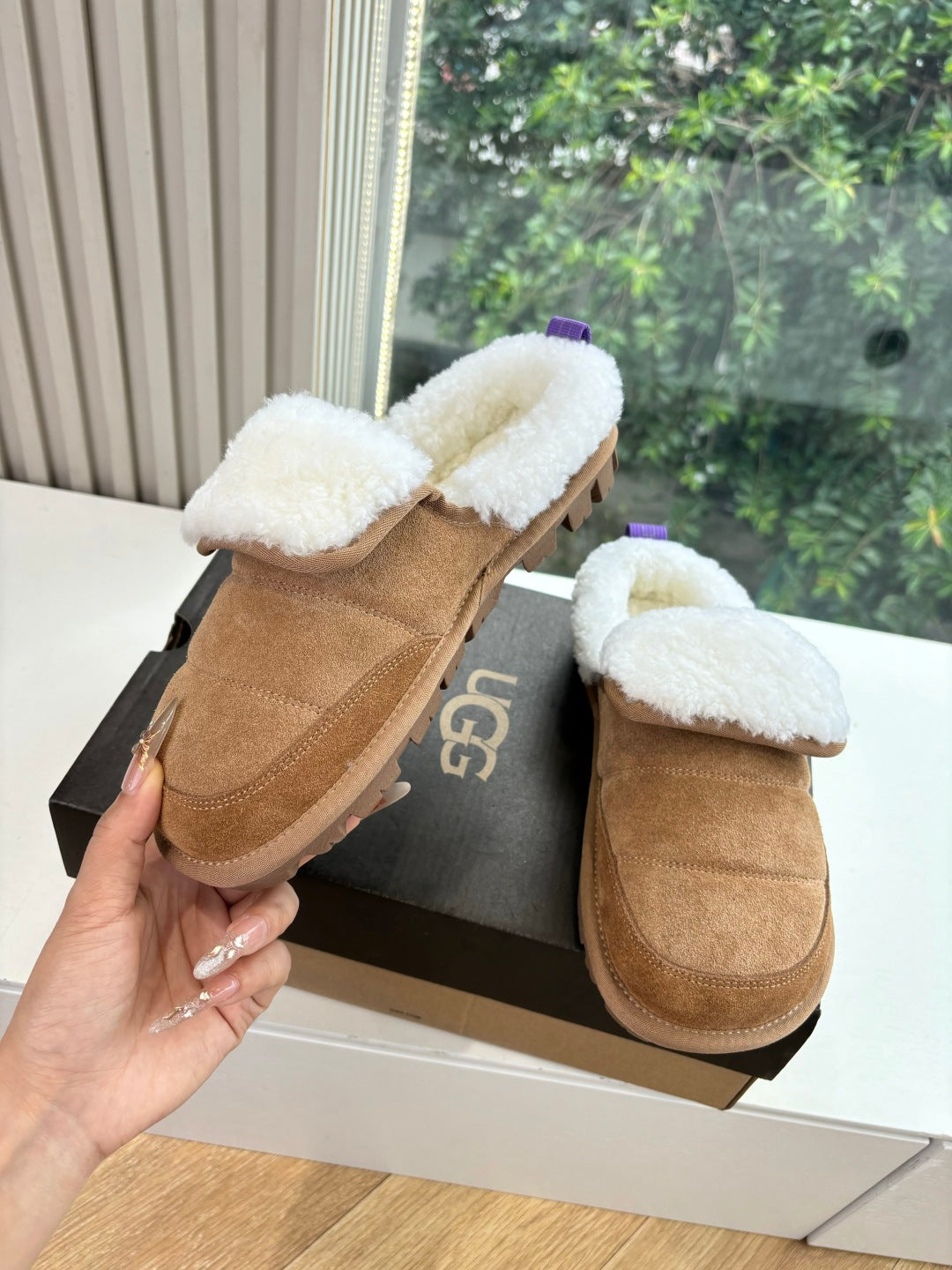 UGG Australian Shepherd Theia Warm Brown Wool Suede 525934