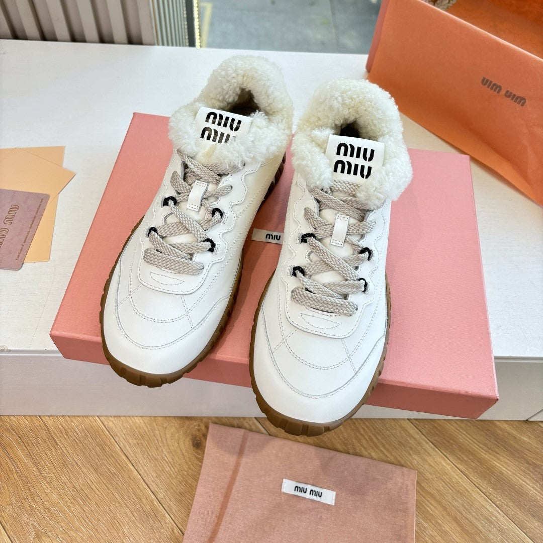 Miu 26s Tyre Sneakers White Leather Shearing 994139