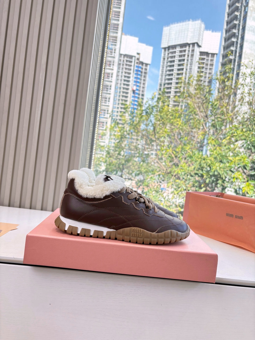 Miu 26s Tyre Sneakers Dark Brown Leather Shearing 994140