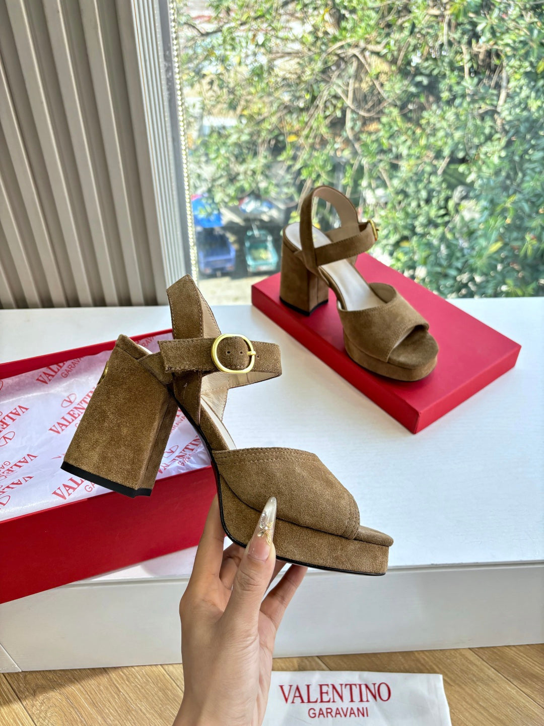 Valentino Fawcette Platform Sandal Khahi Suede 702298