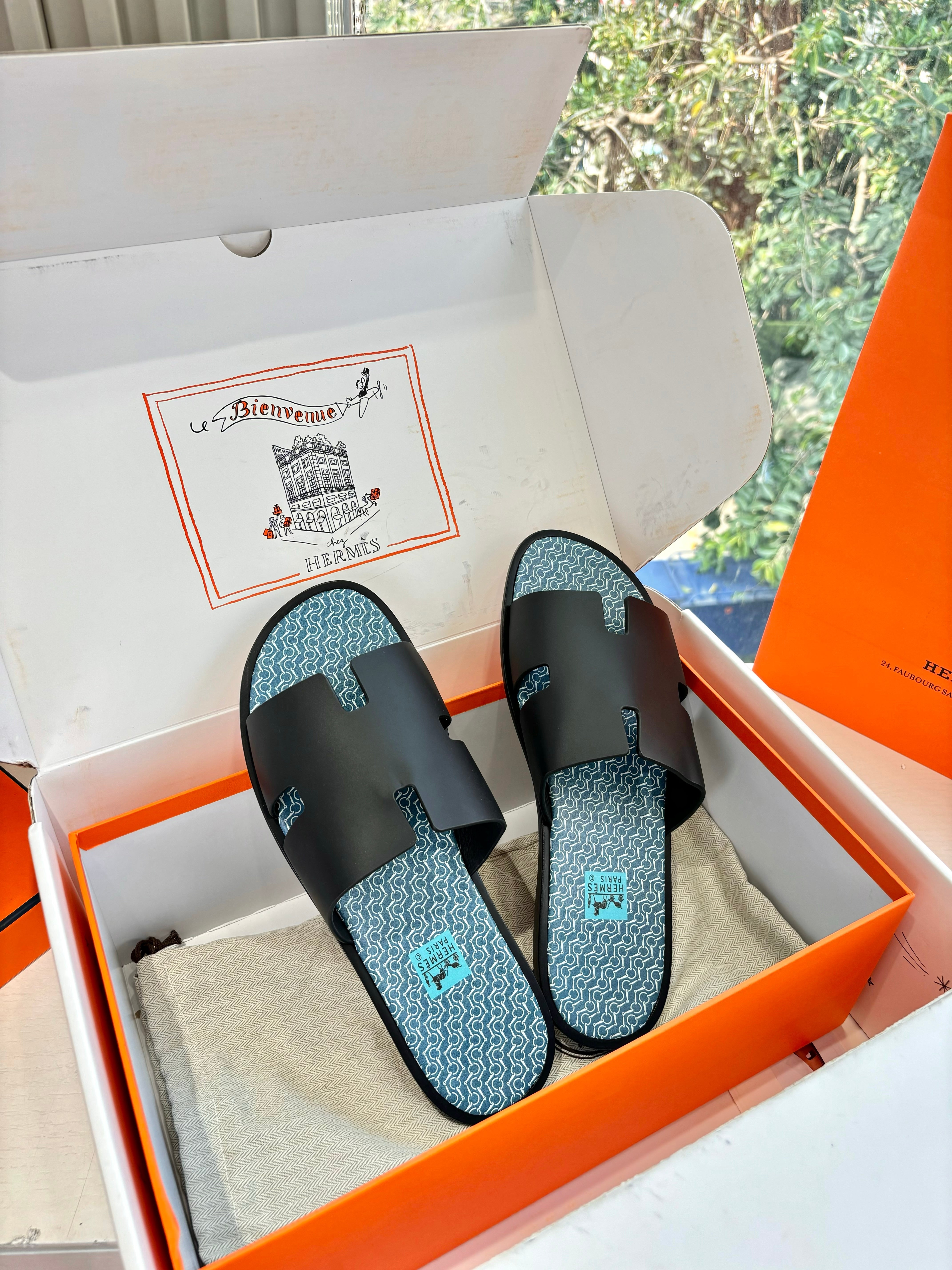 HM Men Izmir Slide With H en Ombre Printed Black Blue Sheepskin 603978