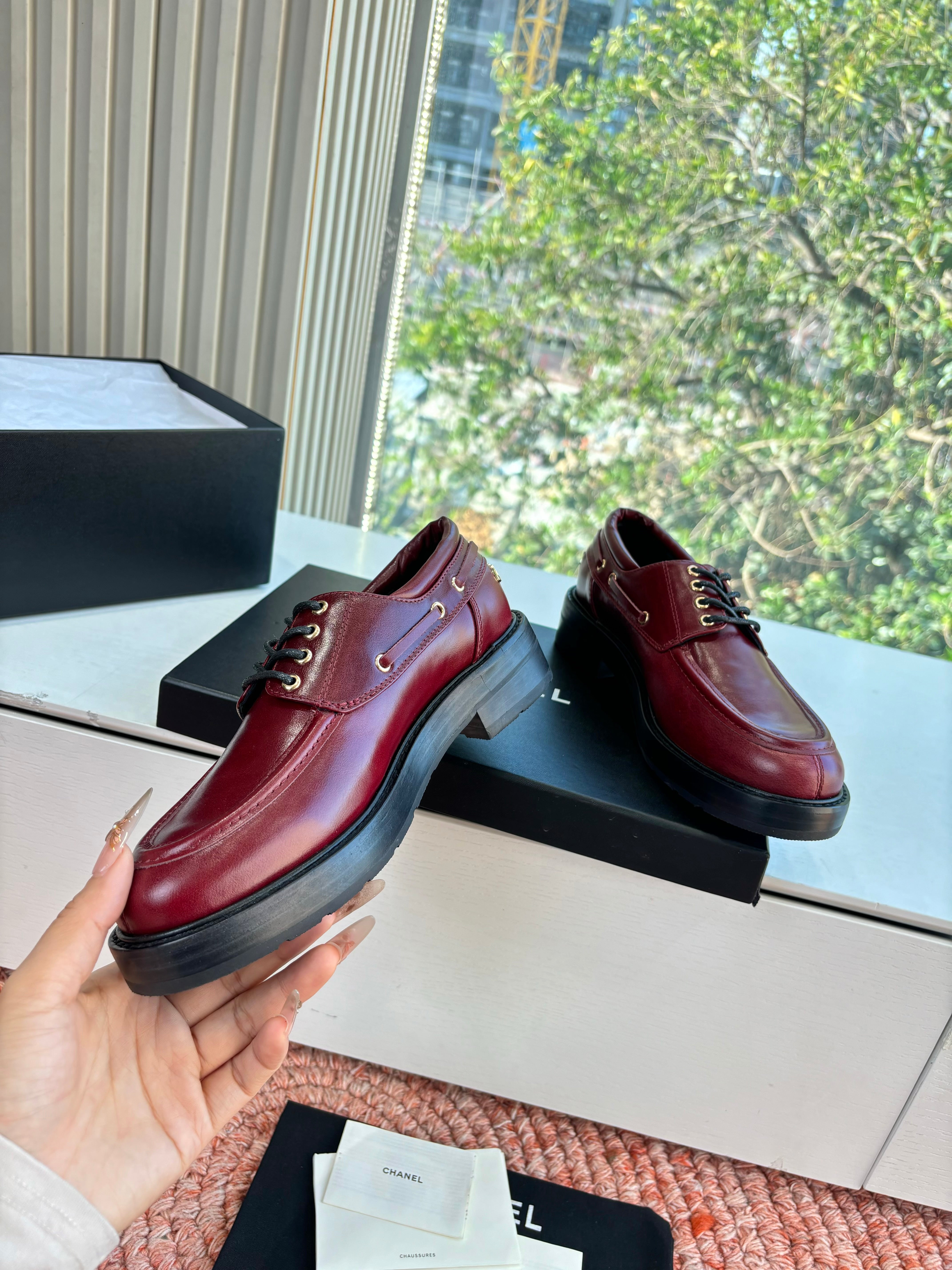 CC G189 26s Deep-cut Loafers Burgundy Glossy Lambskin 648223