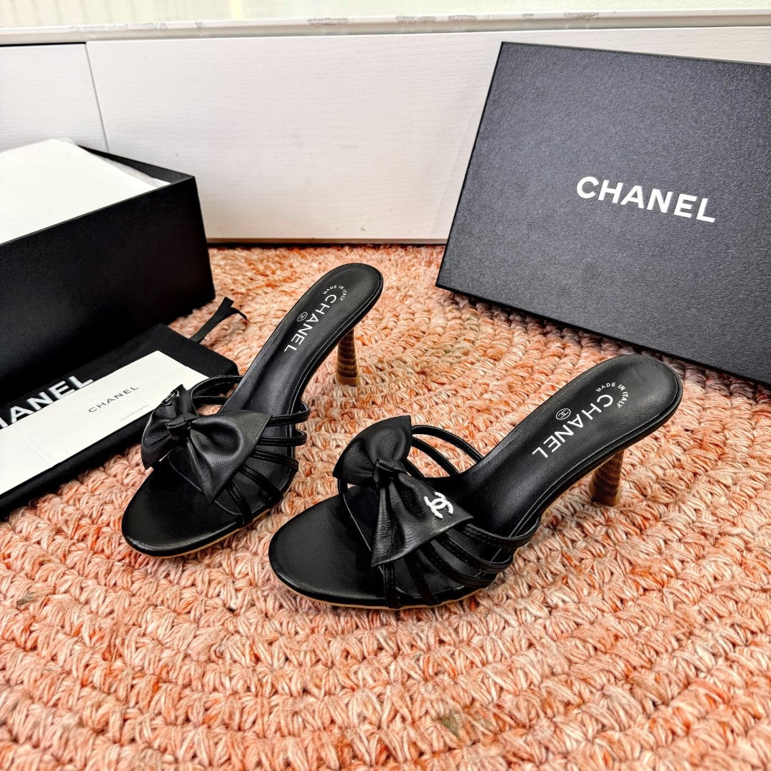 CC 26s Bow Heels Mules Black Sheepskin 703671