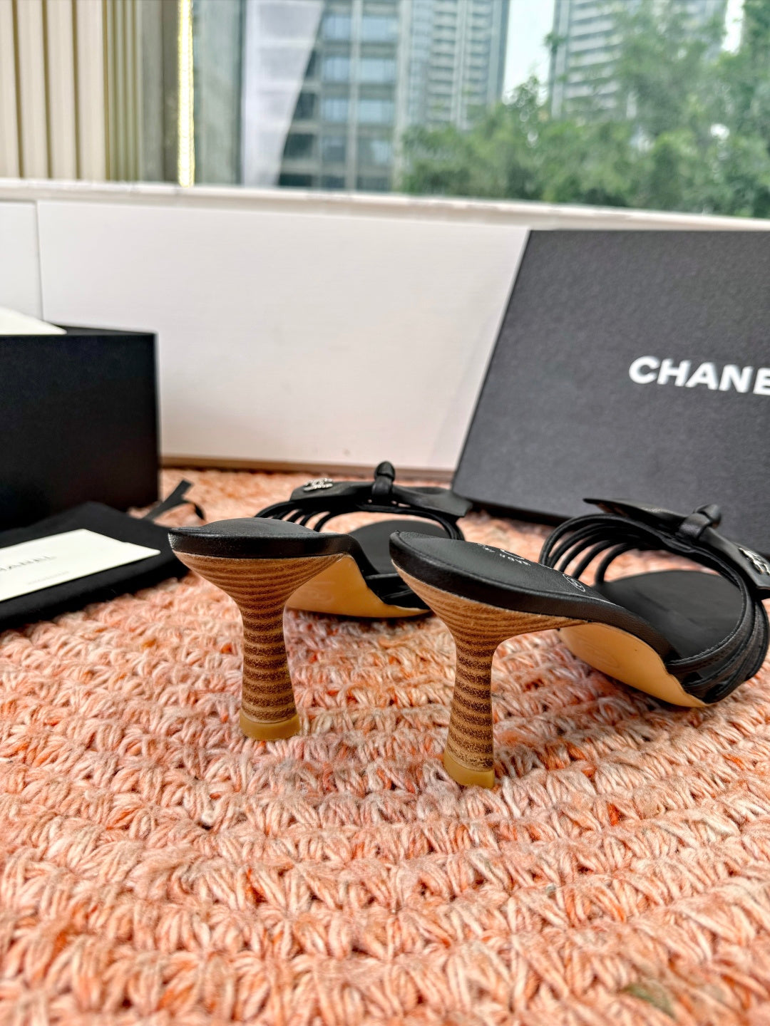 CC 26s Bow Heels Mules Black Sheepskin 703671