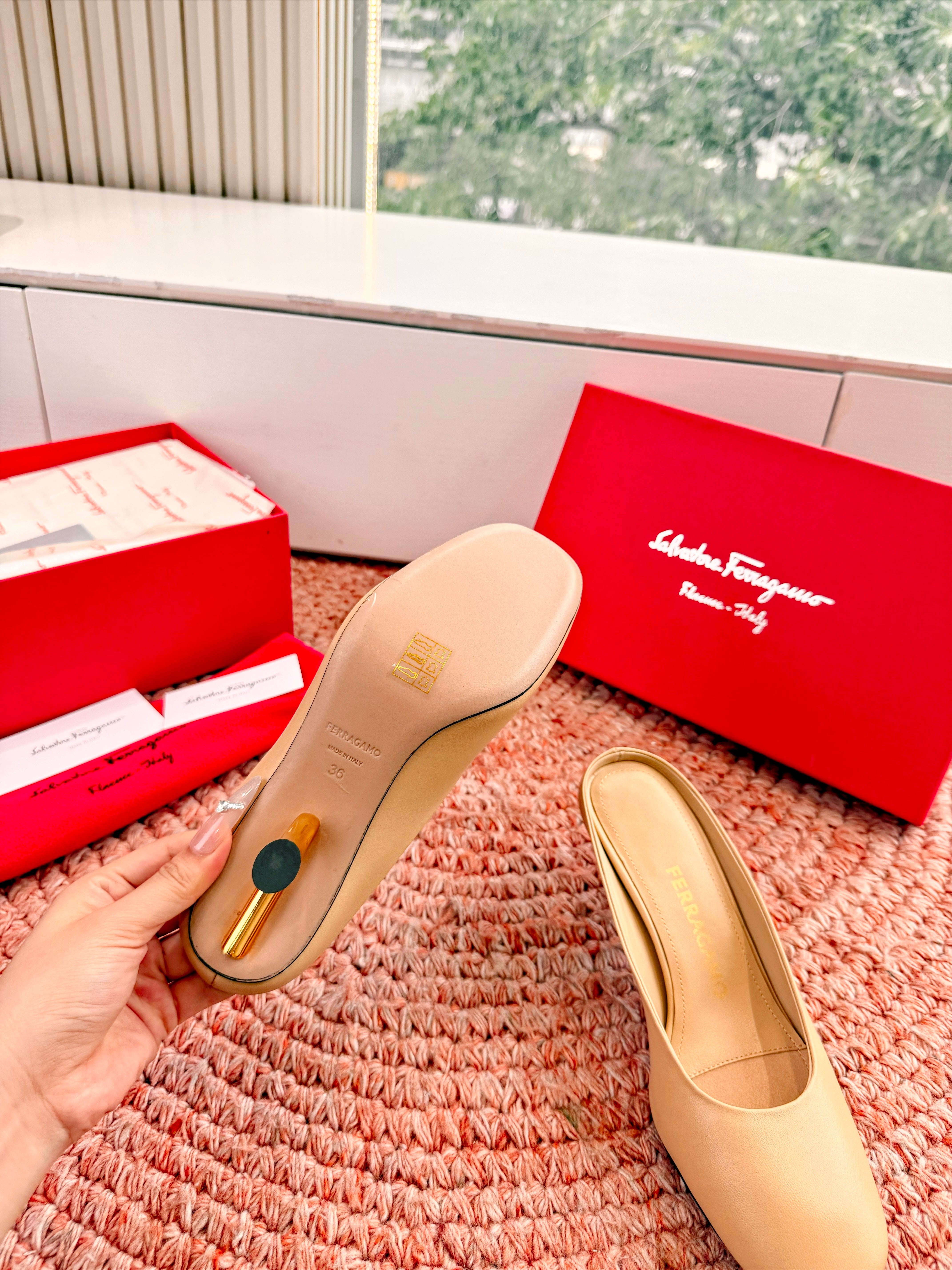 Ferragamo Salvatore Mule Beige Sheepskin 760453