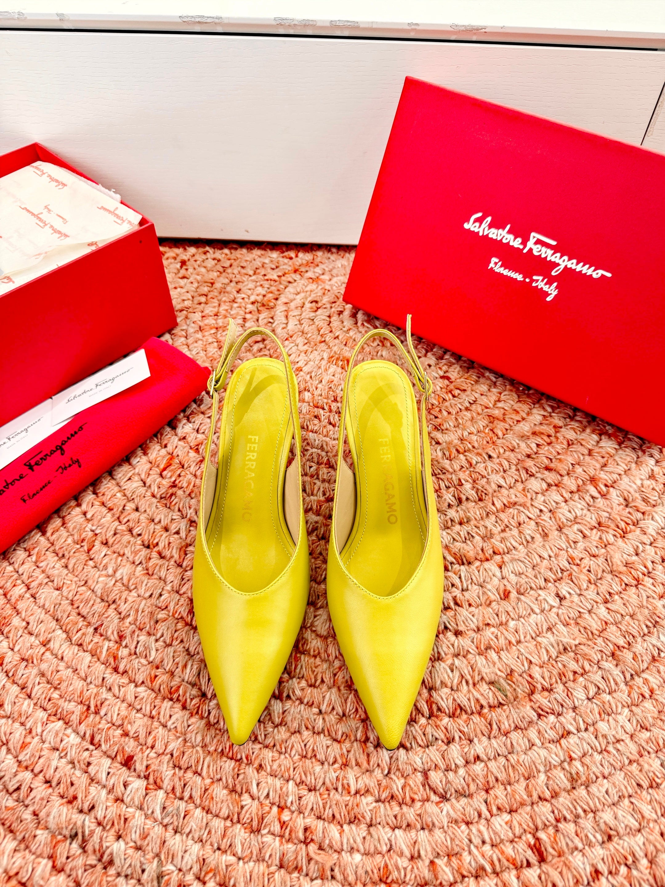 Ferragamo Salvatore Slingback Yellow Sheepskin 760457