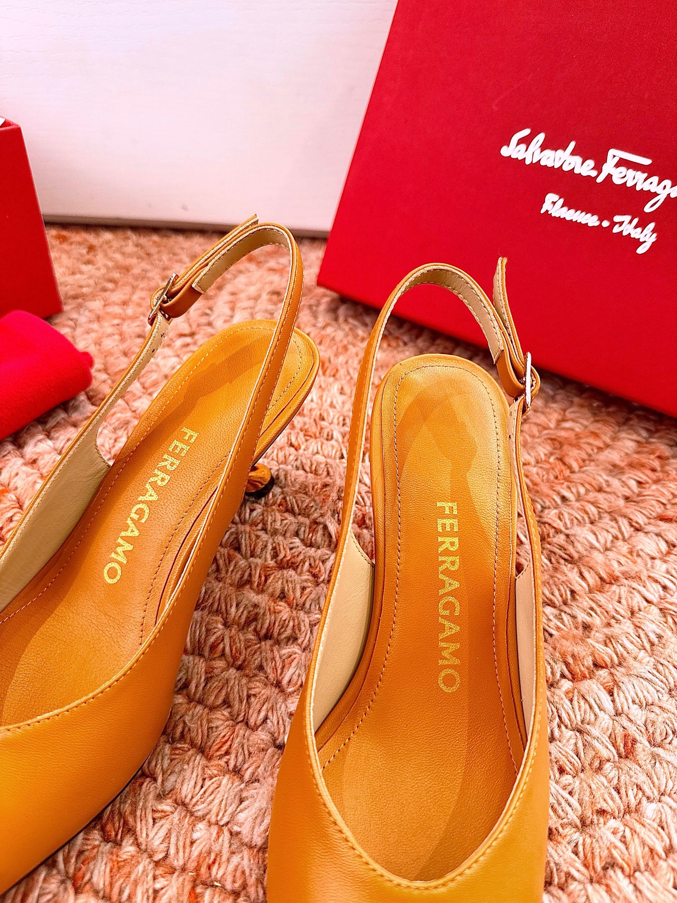 Ferragamo Salvatore Slingback Light Brown Sheepskin 760458