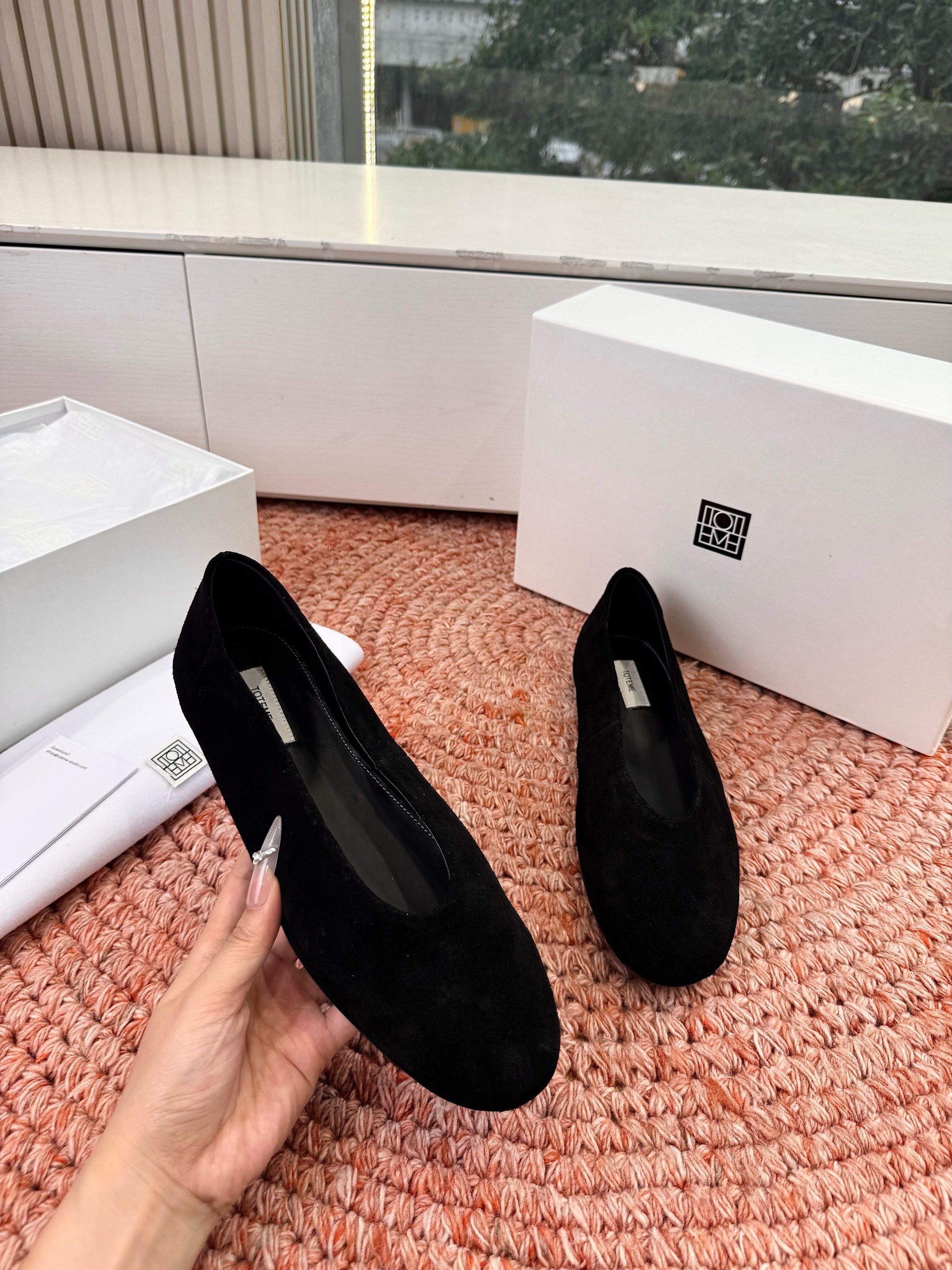 Toteme Ballerinas Black Suede 760435