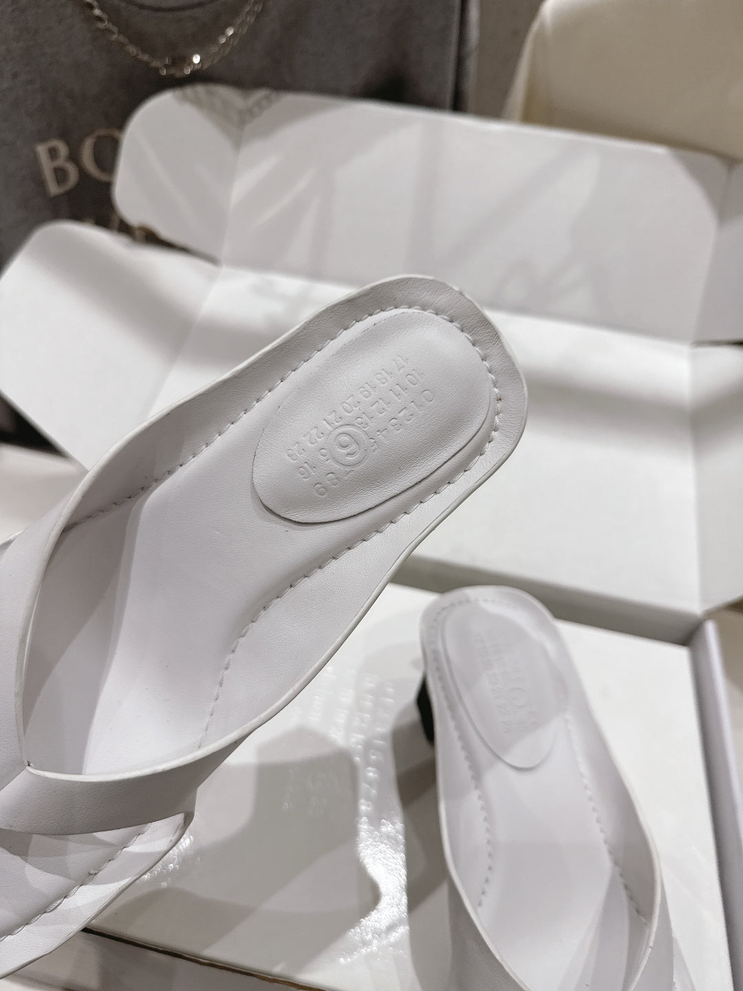 MM6 High-Heeled Flip-Flops White Cowhide 896513