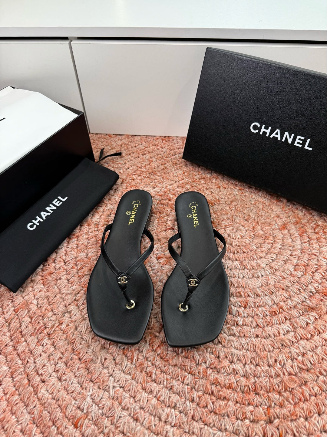 CC 26s Flip-Flops Black Lambskin 934855