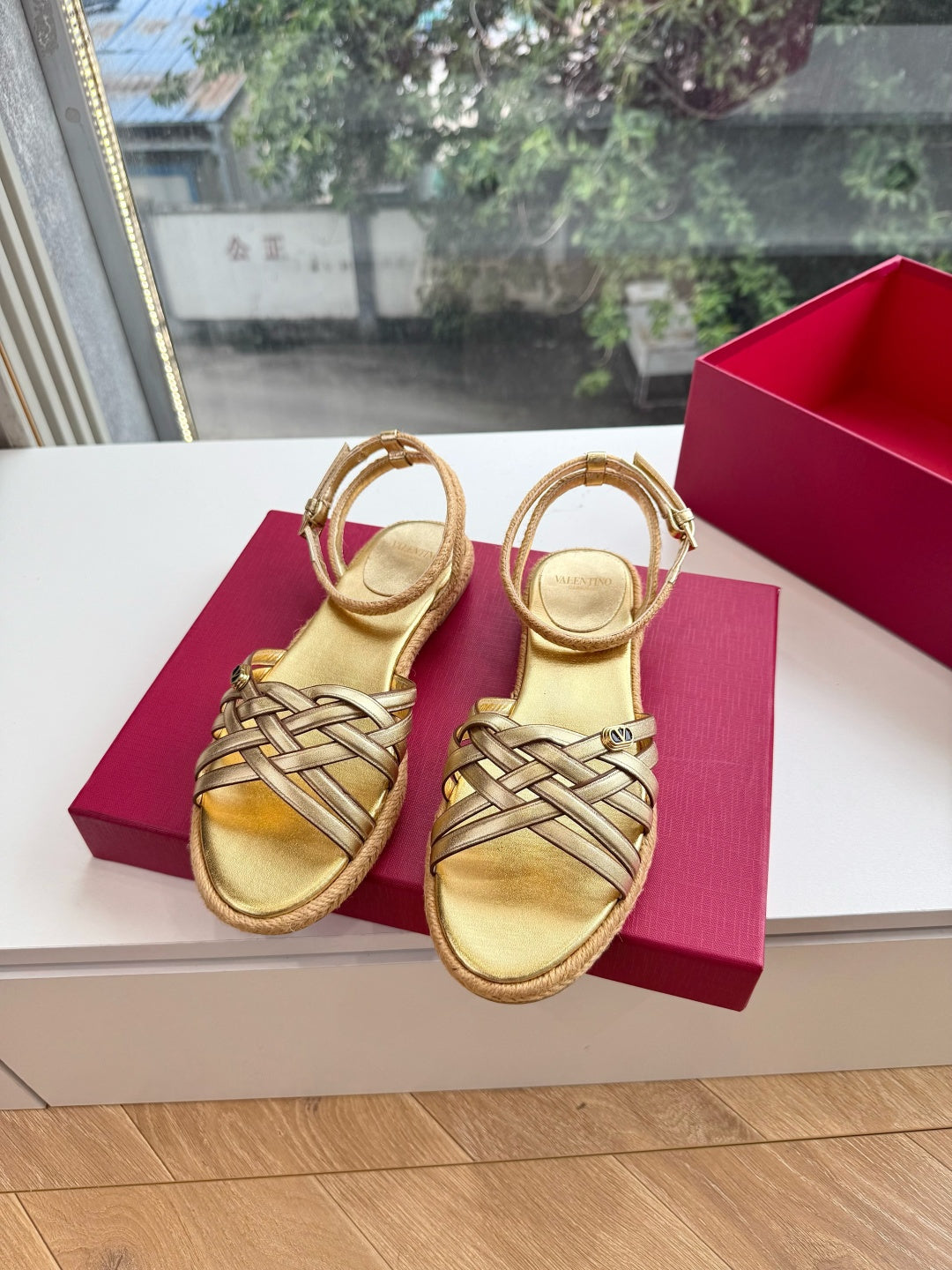 VLogo Bribri Espadrille Sandals Gold Leather 933612