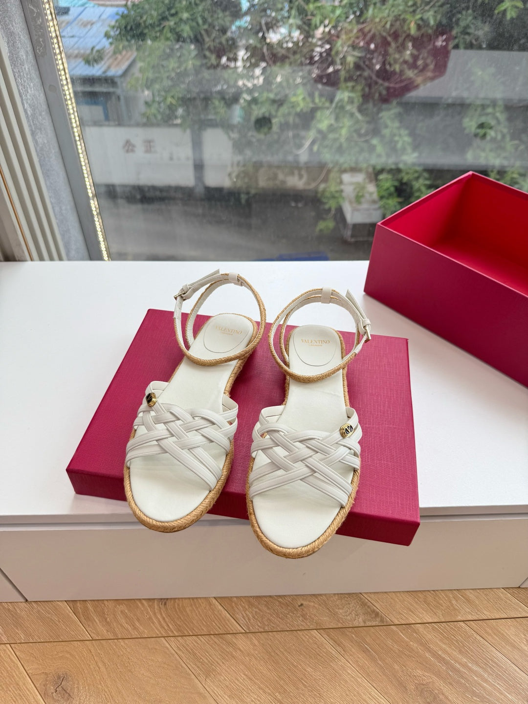 VLogo Bribri Espadrille Sandals White Leather 933615