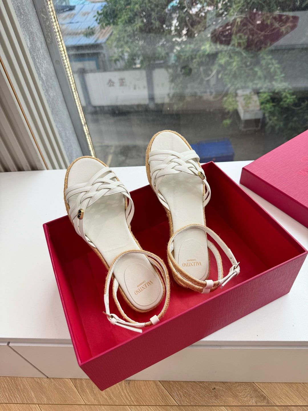 VLogo Bribri Espadrille Sandals White Leather 933615