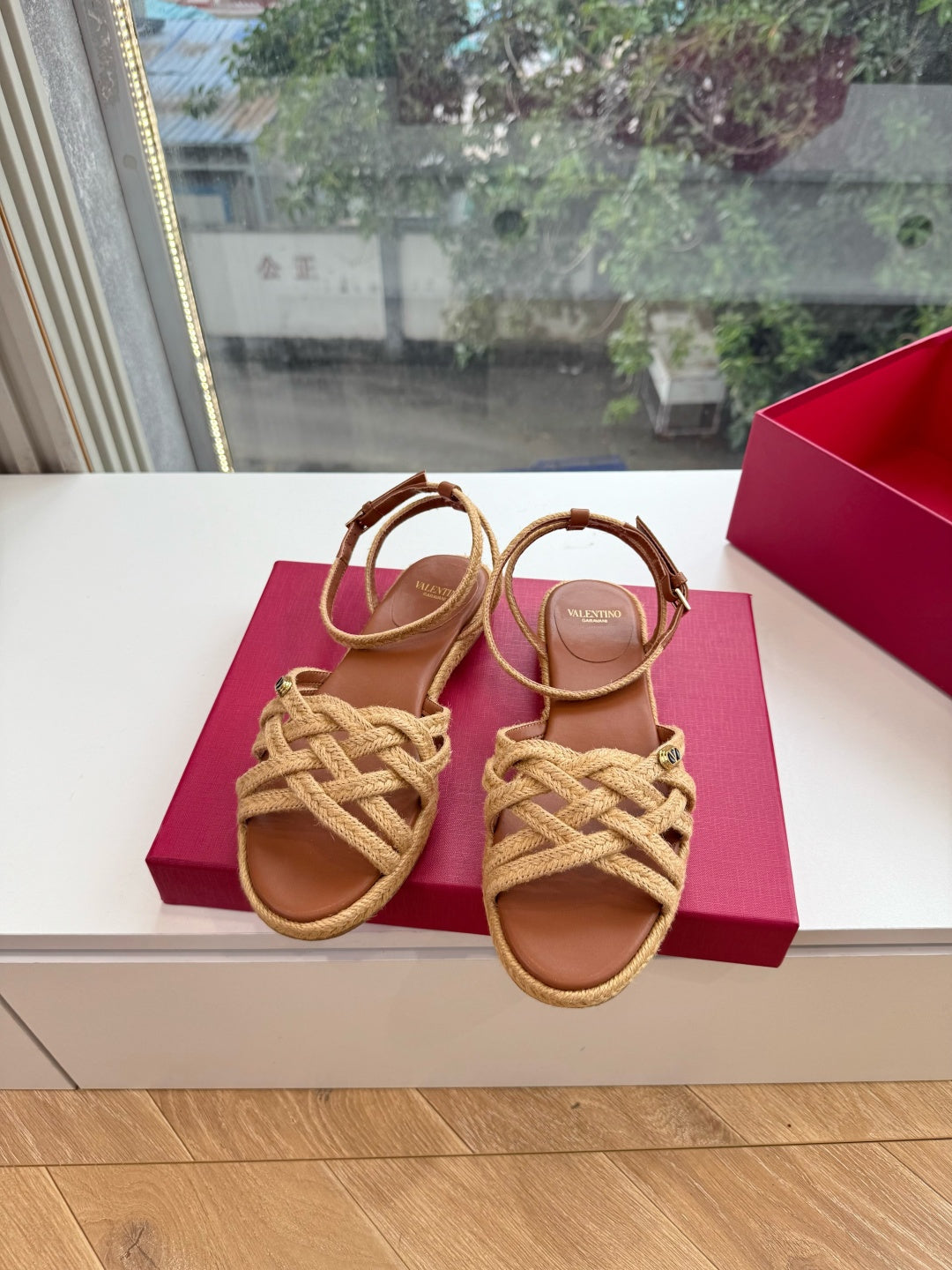 VLogo Bribri Espadrille Sandals Brown Raffia Leather 933618