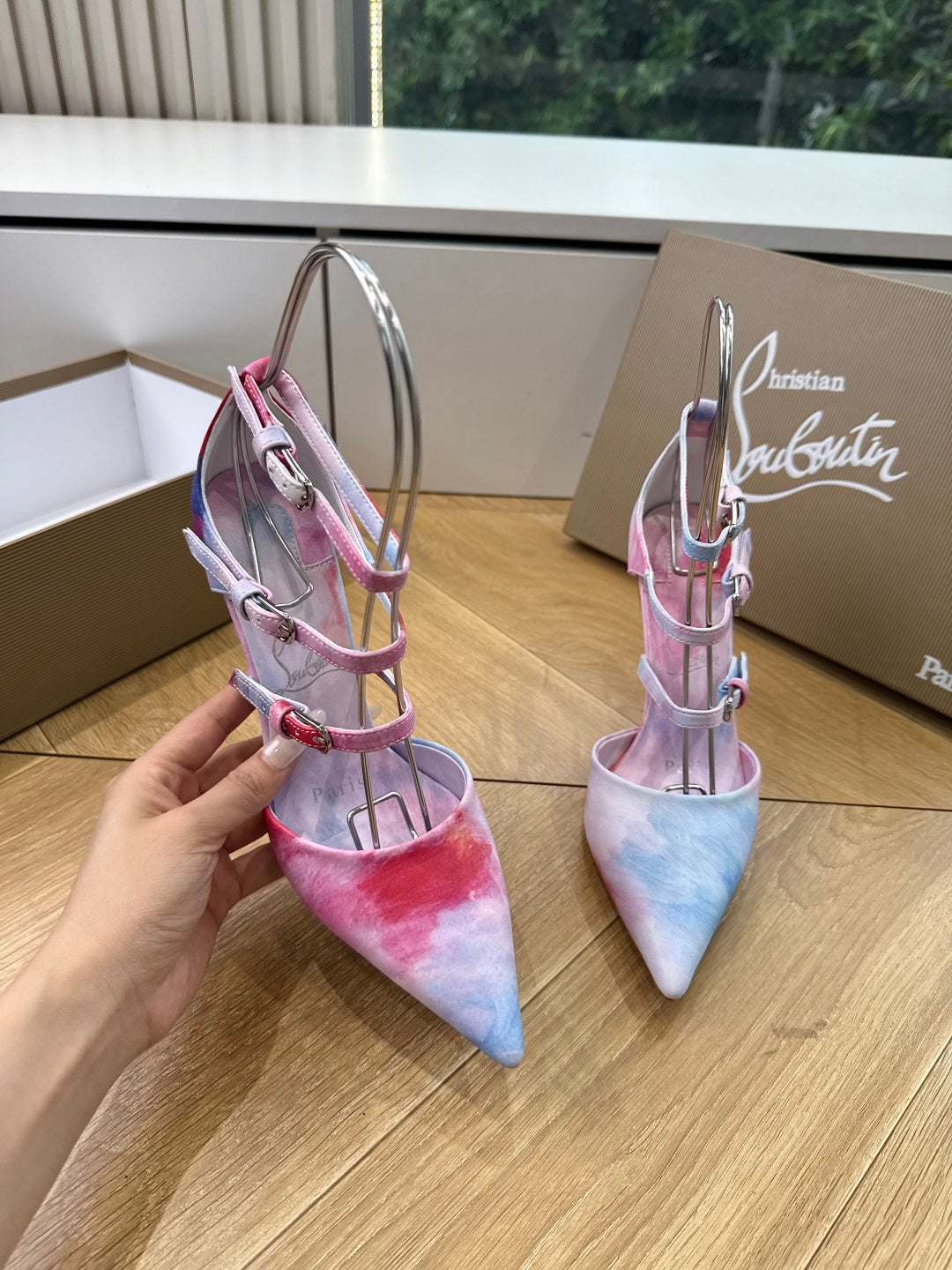 CL 26s Miss Z Pumps Colorful Leather Satin 932666