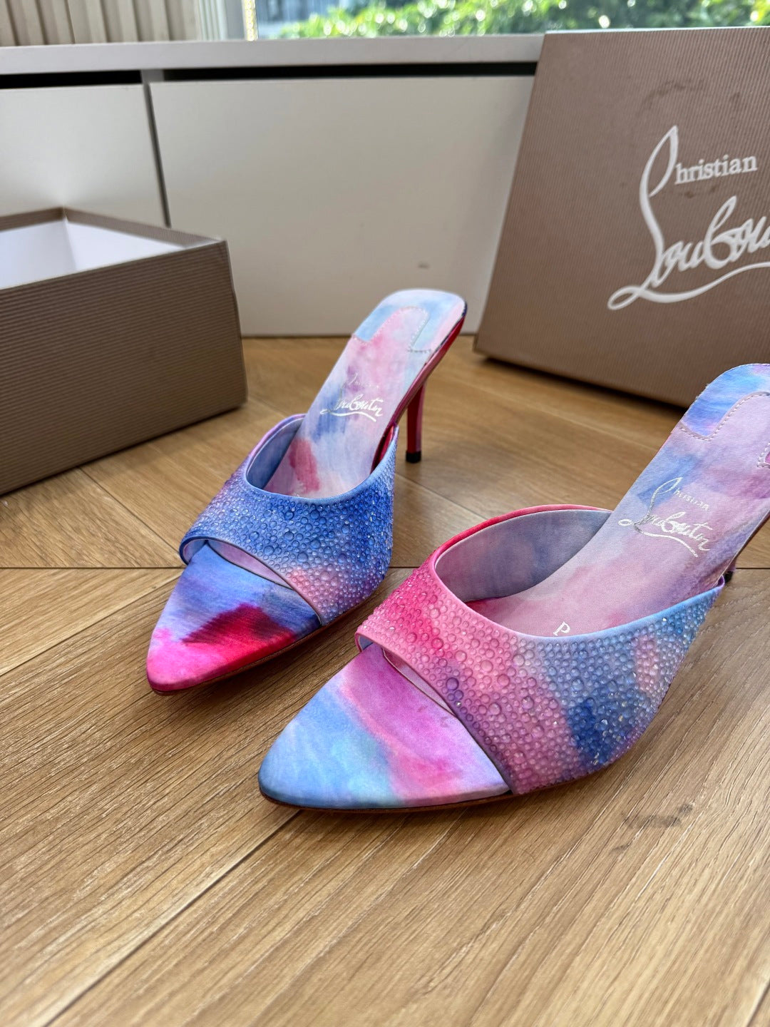 CL 26s Miss Z Mule Colorful Leather Satin 932816