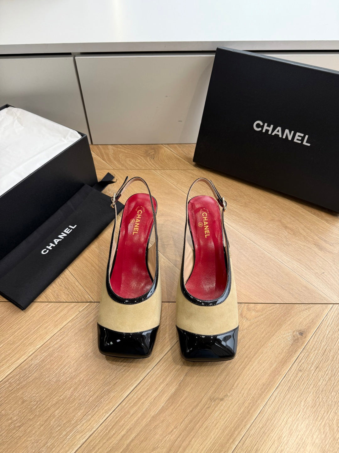 CC 26s Slingback Black Beige Suede Patent Leather 933121