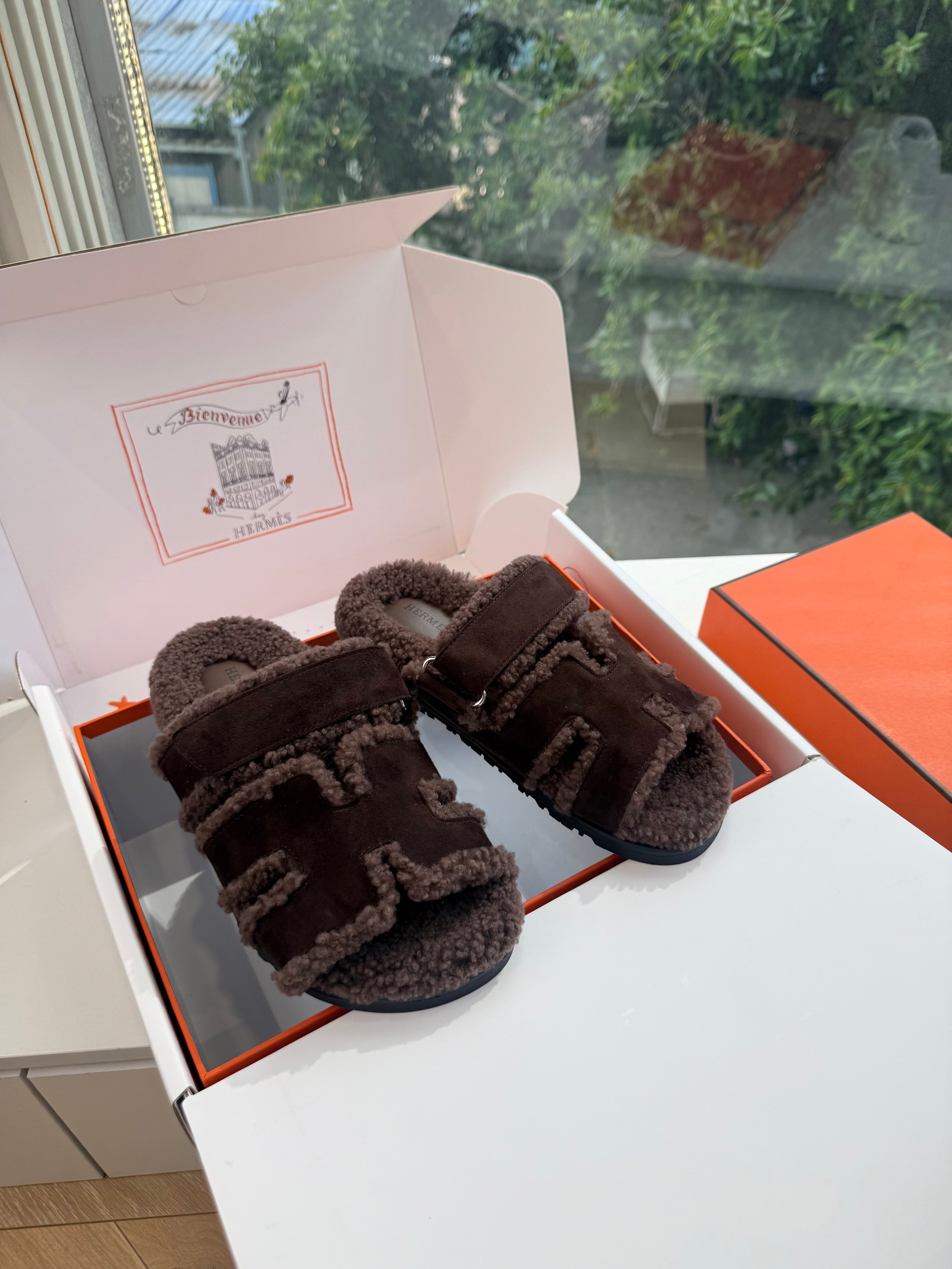 HM Chypre Sandals Chocolat Shearling Suede 967715