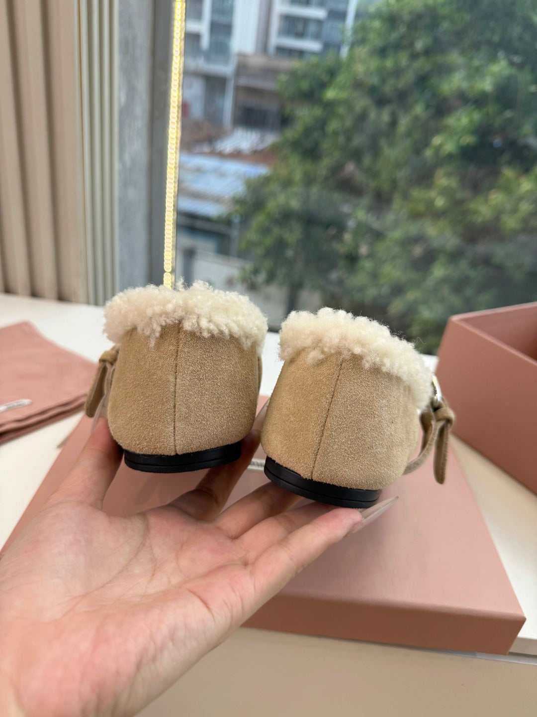 Miu 26s Ballerinas Dark Khaki Suede Shearling 994178