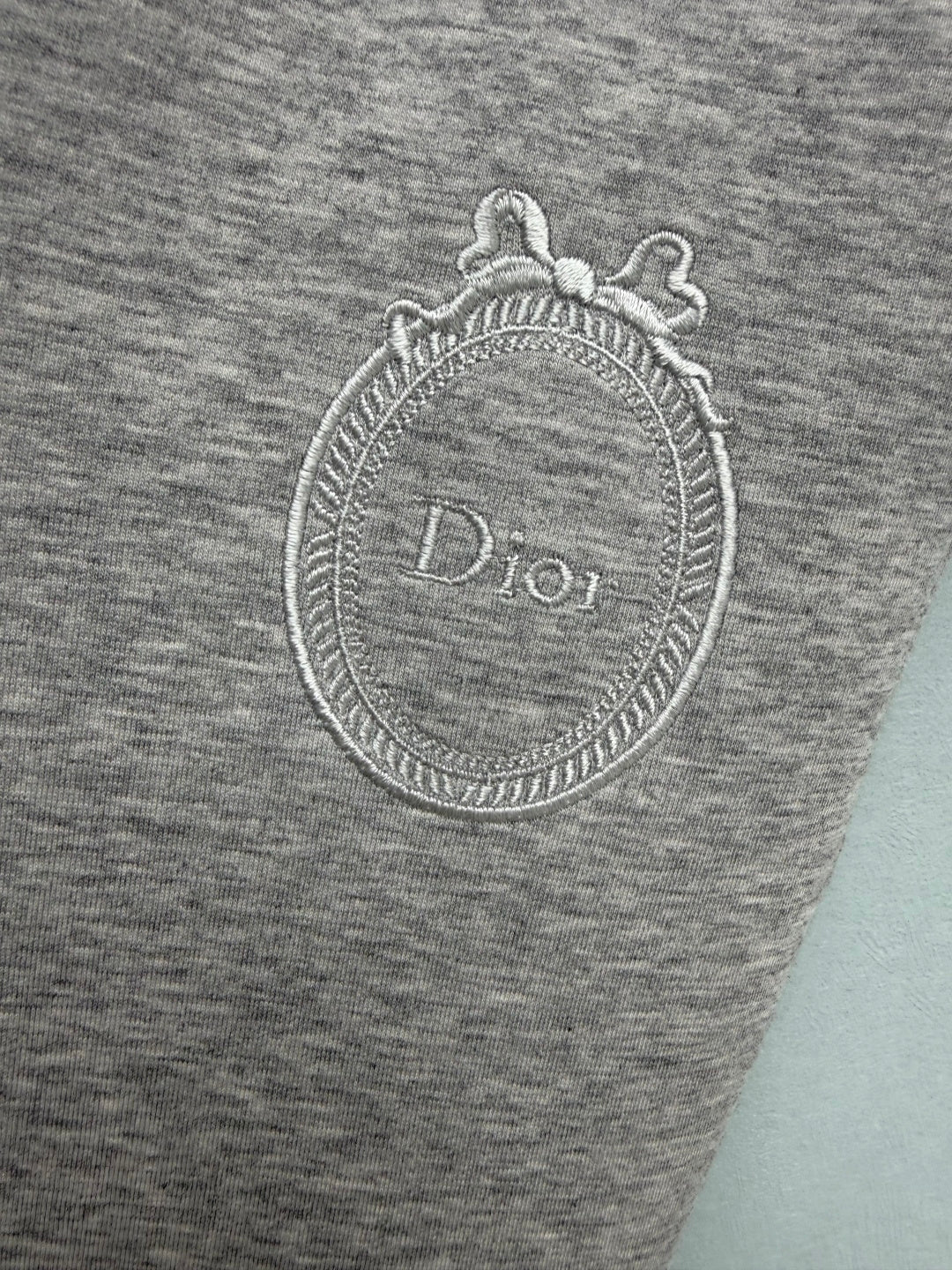 CD 26s Set Long-Sleeve Sweatshirt & Sweatpants Grey Polyester 421391