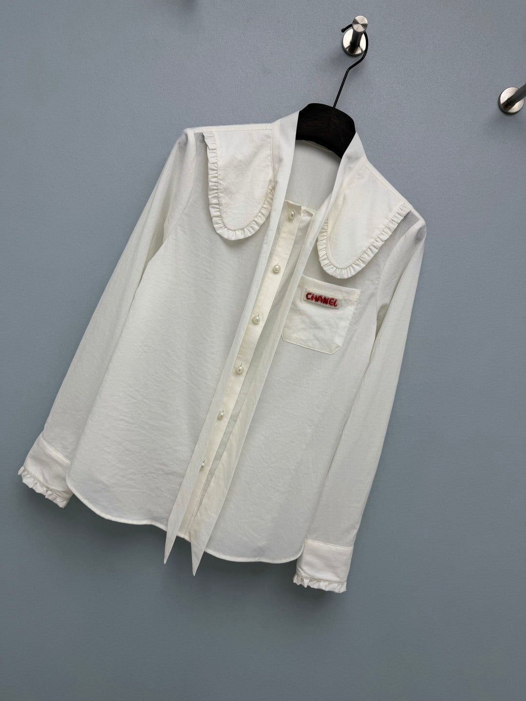 CC 26s Ruffle Oversized Collar Blouse White Polyester 421388