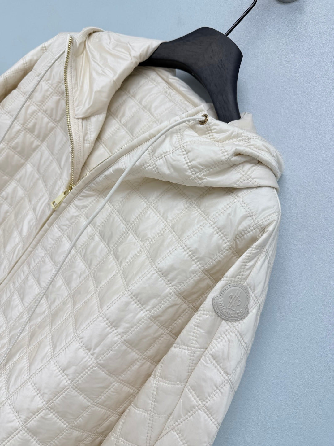 Moncler 26s Padded Coat with Classic Check Quilting Cream 425140