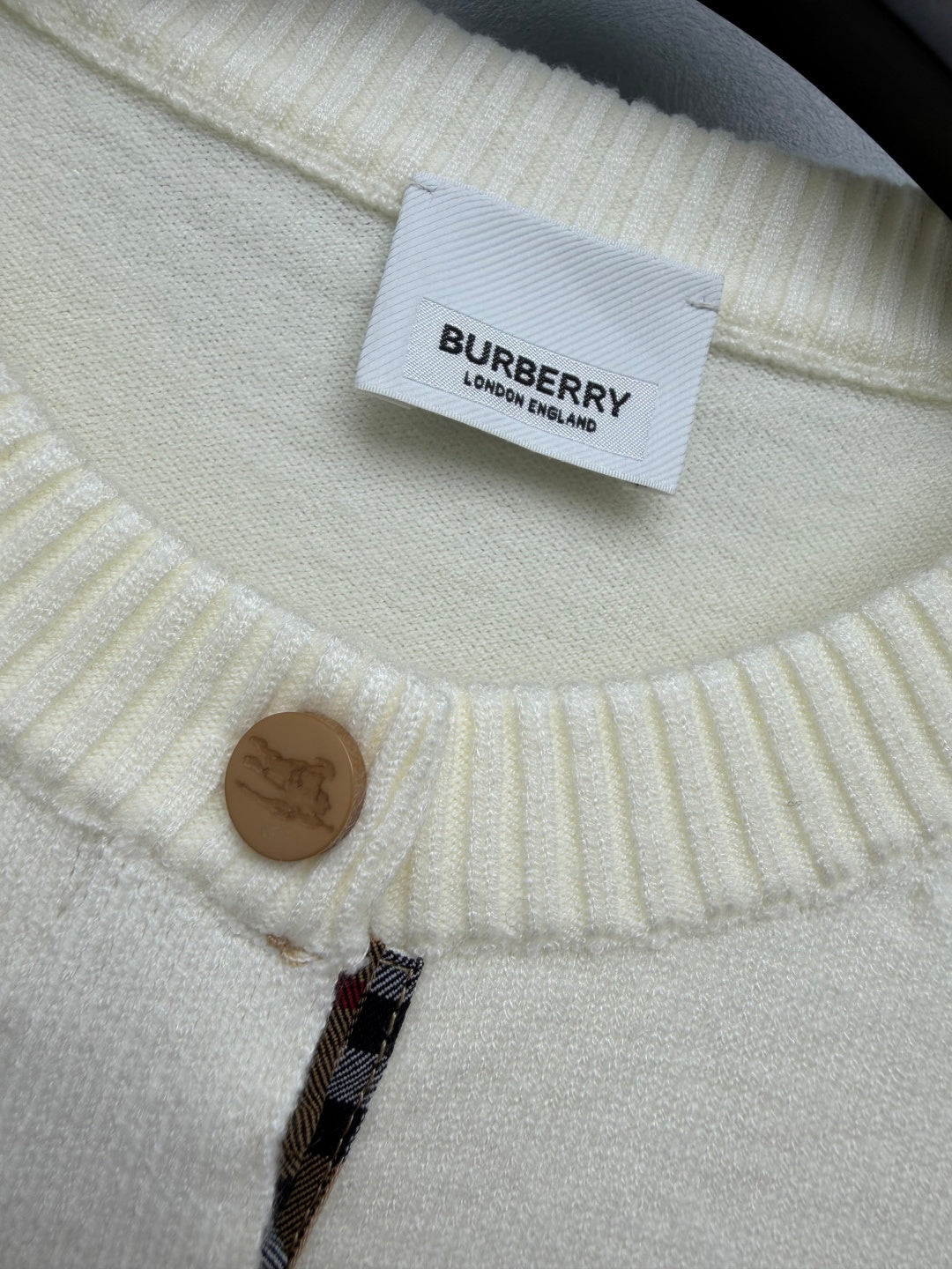 Burberry 26s Cardigan Sweater White Stripe Placket Knit 436077