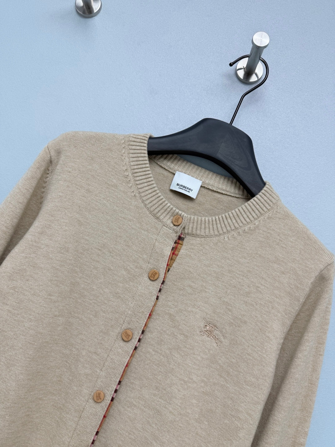 Burberry 26s Cardigan Sweater Beige Stripe Placket Knit 436079