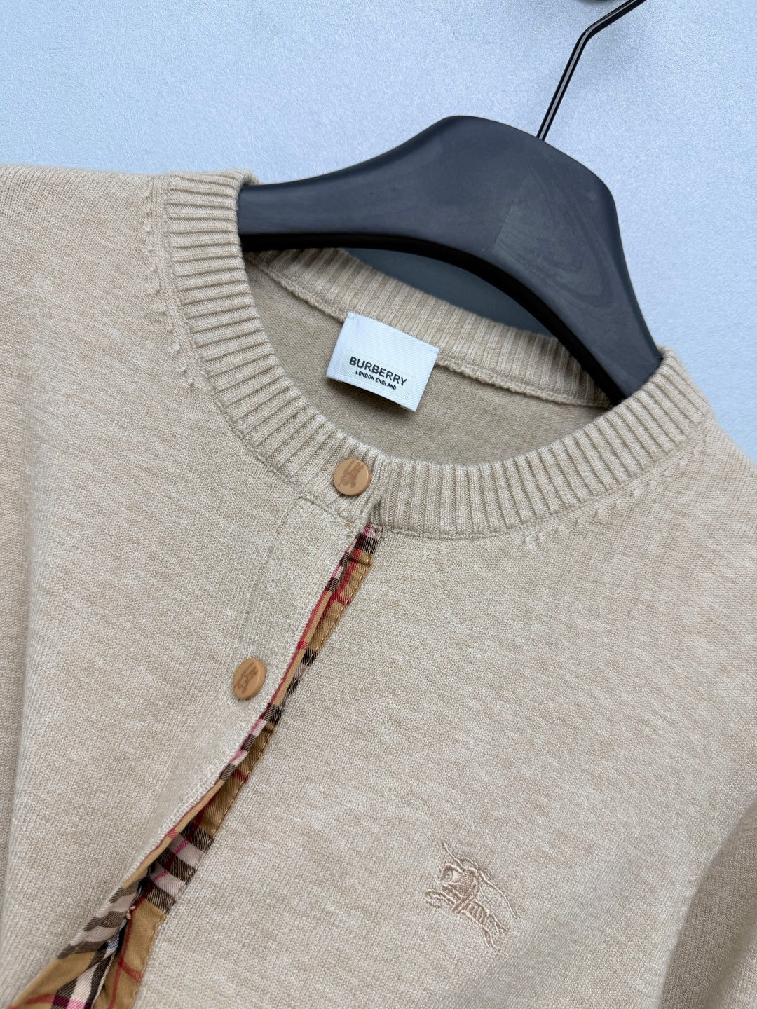 Burberry 26s Cardigan Sweater Beige Stripe Placket Knit 436079