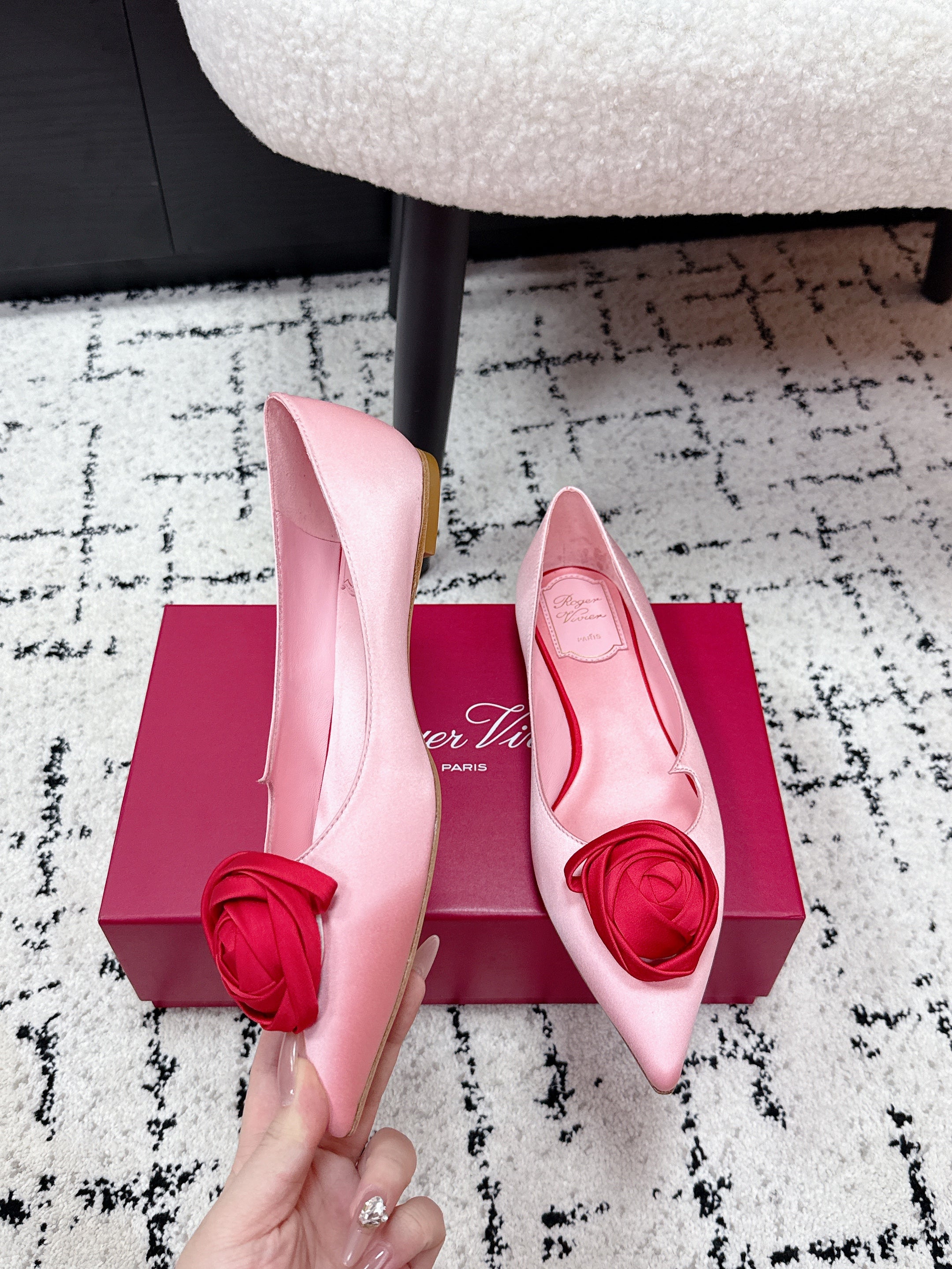 RV Rose Vivier Flower Slingback Flat Pink Red Satin 617286