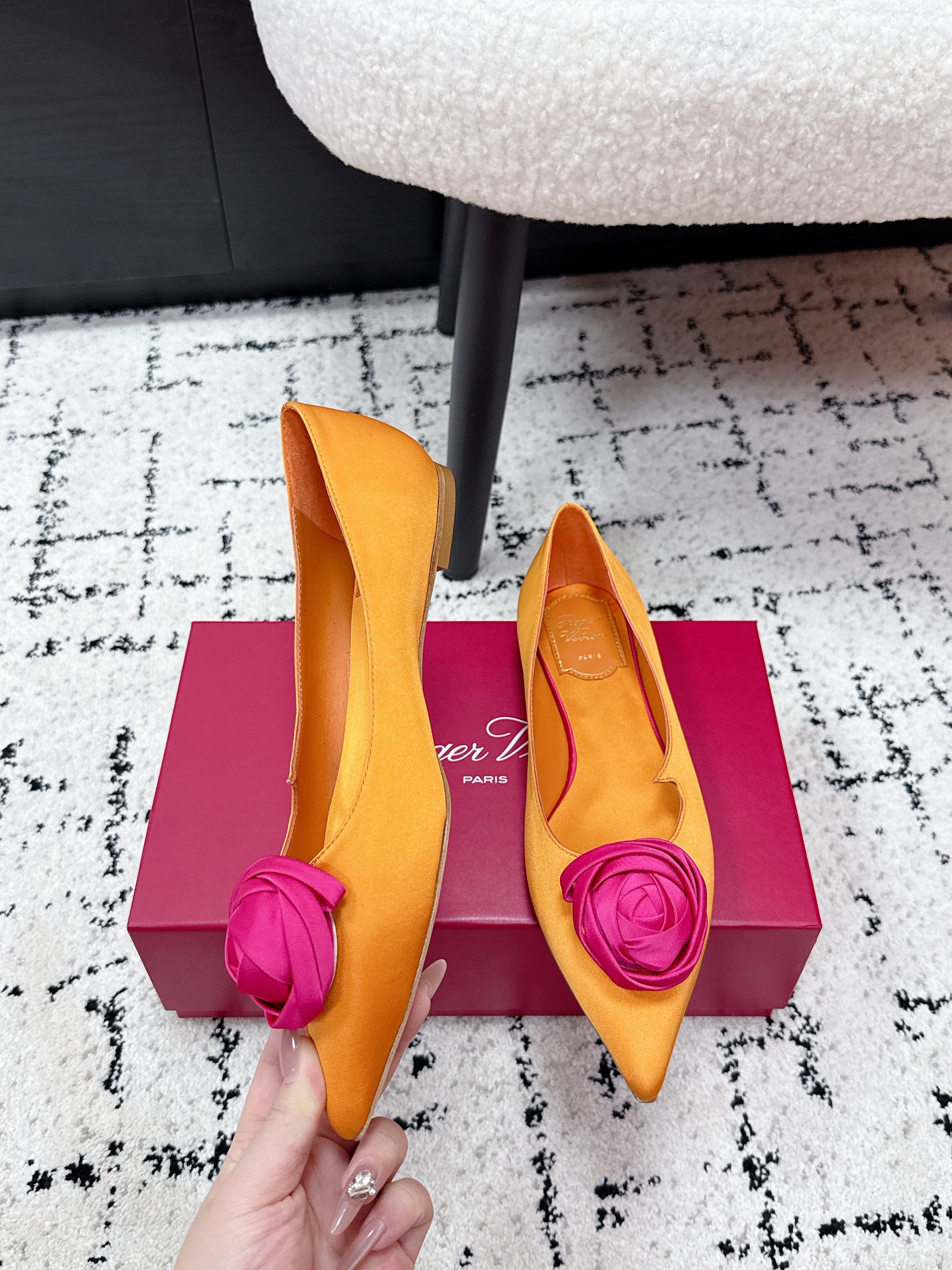 RV Rose Vivier Flower Slingback Flat Orange Pink Satin 617290