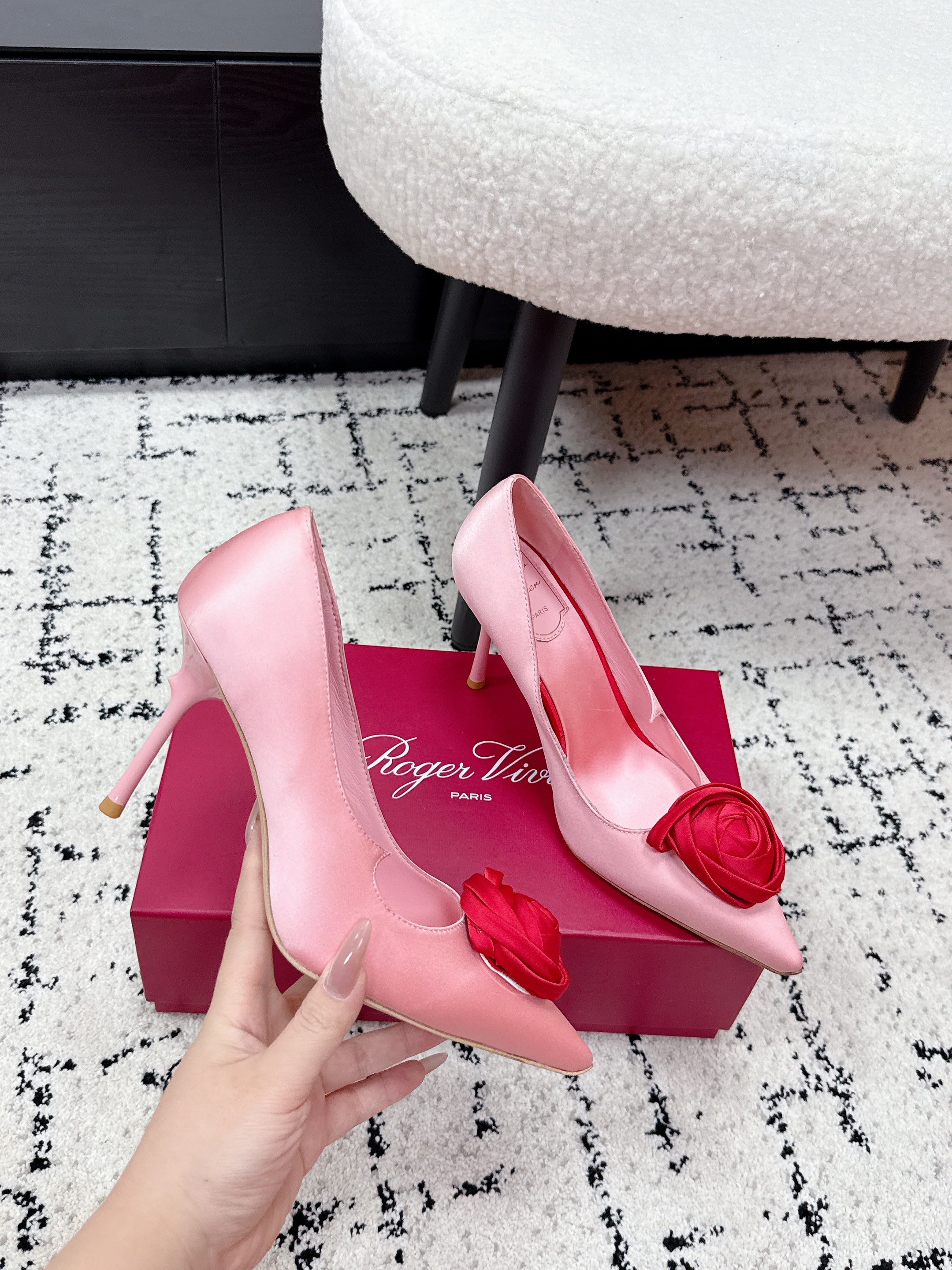 RV Rose Vivier Flower Pumps 10cm Pink Red Satin 617294