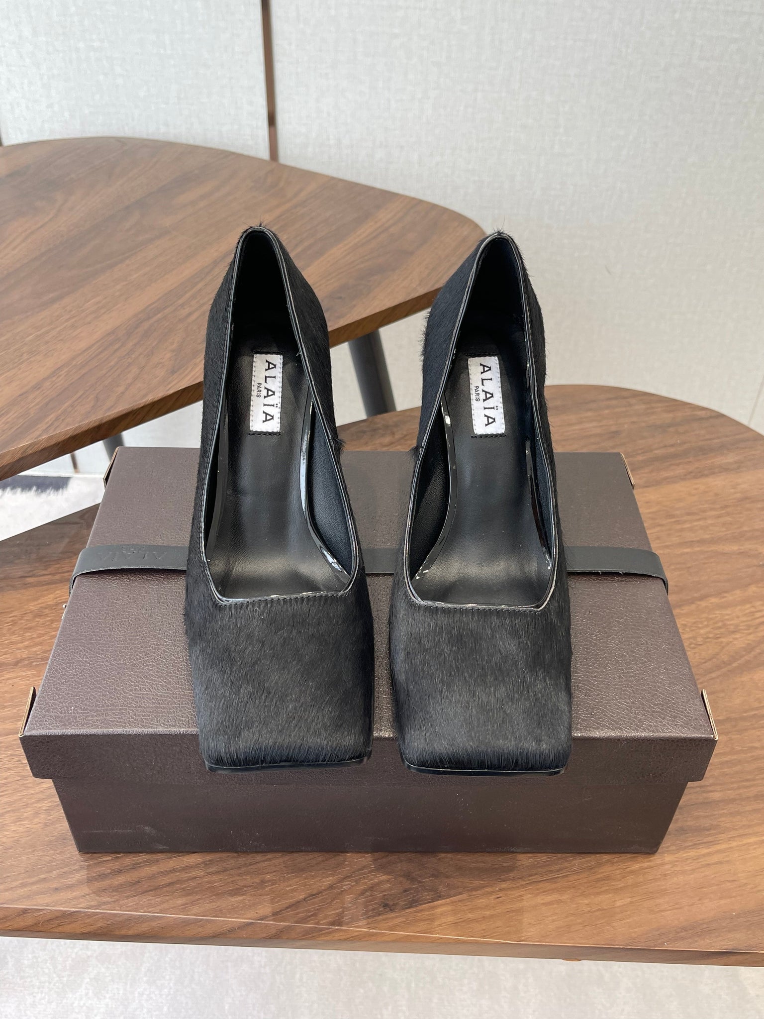 Alaia 26s Square-Toe High Heels 95 Mm In Black Pony Hair