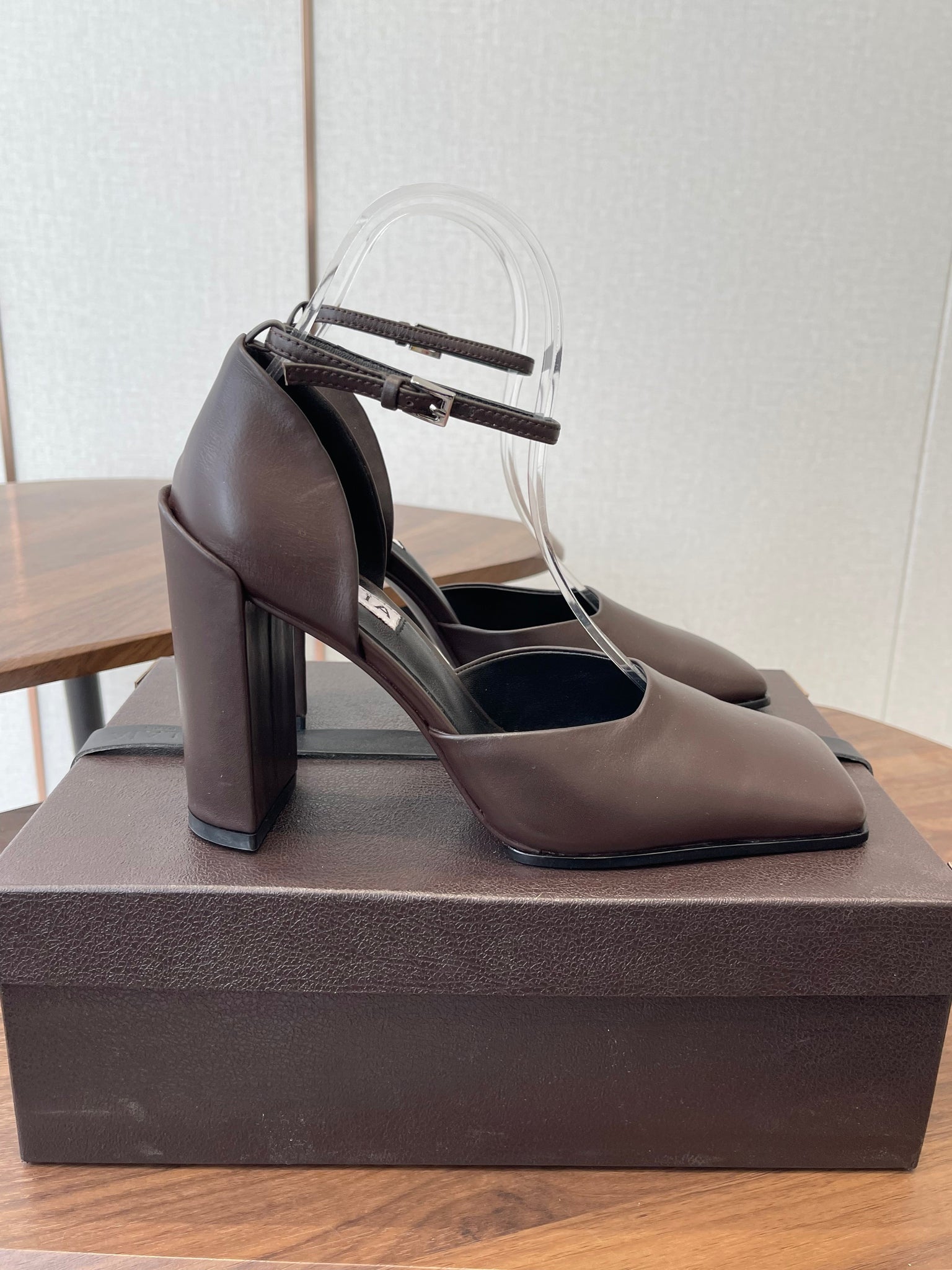 Alaia 26s Square-Toe High Heels 95 Mm In Dark Brown Calfskin