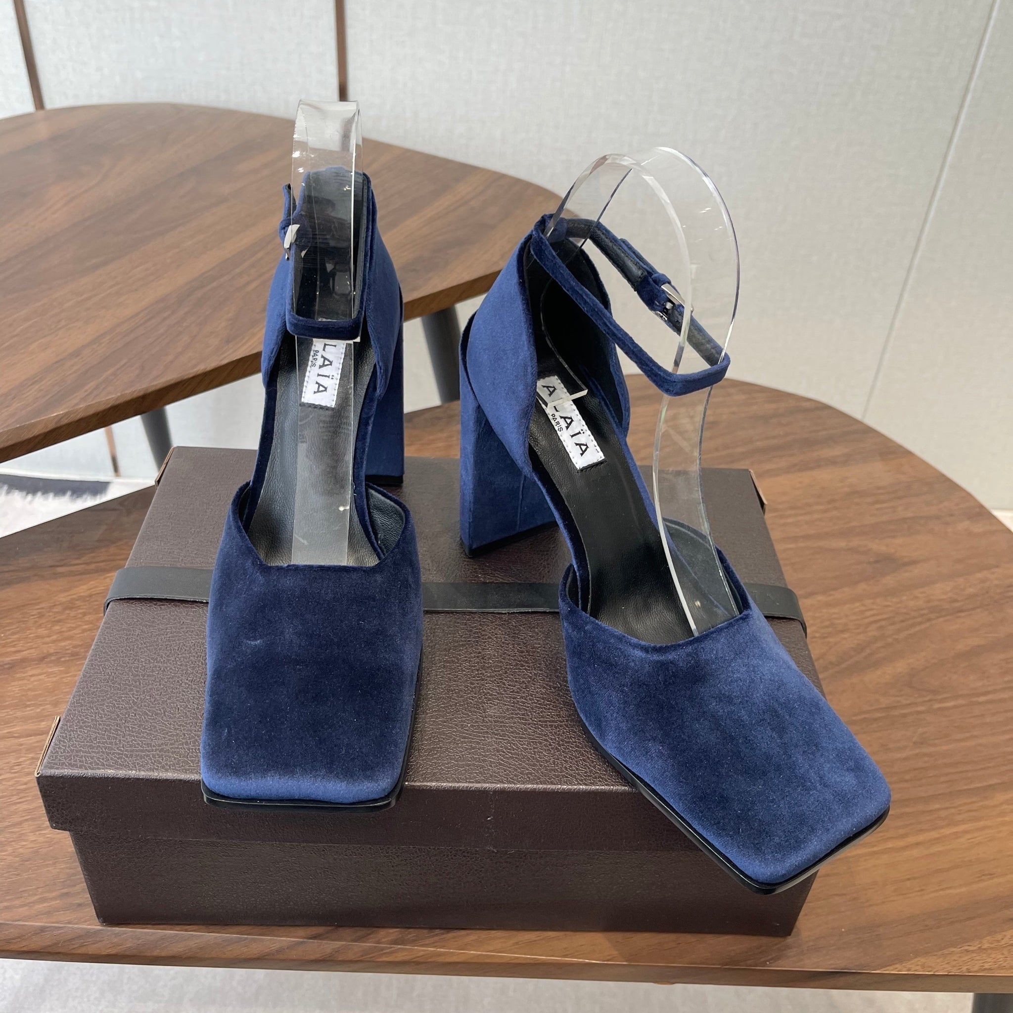 Alaia 26s Square-Toe High Heels 95 Mm In Navy Blue Suede