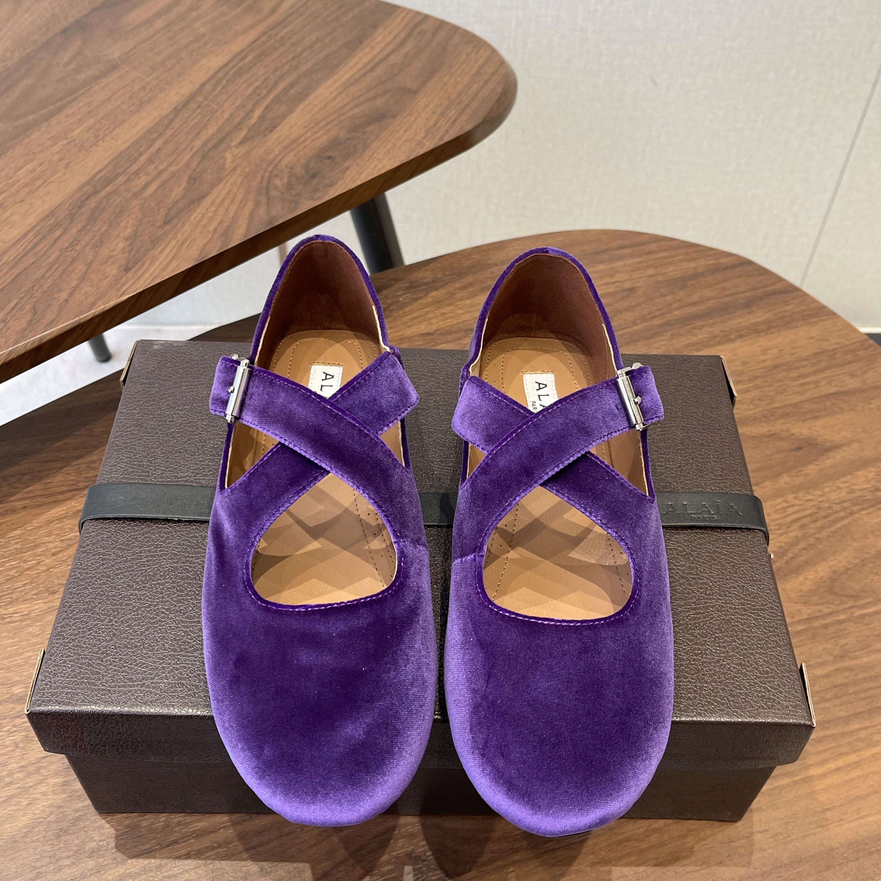 Alaïa Criss Cross Ballet Flat Purple Velvet 633857