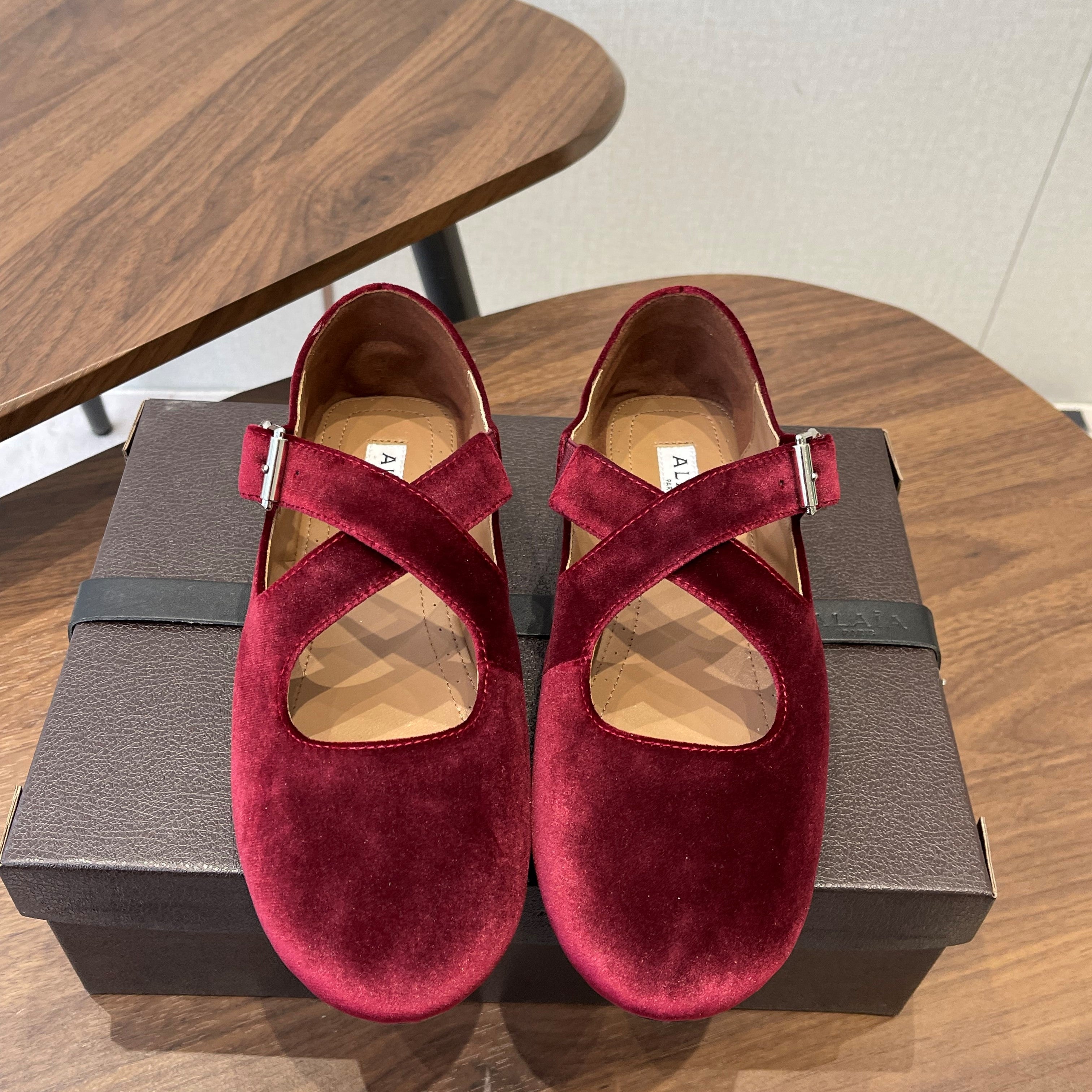 Alaïa Criss Cross Ballet Flat Red Velvet 633858