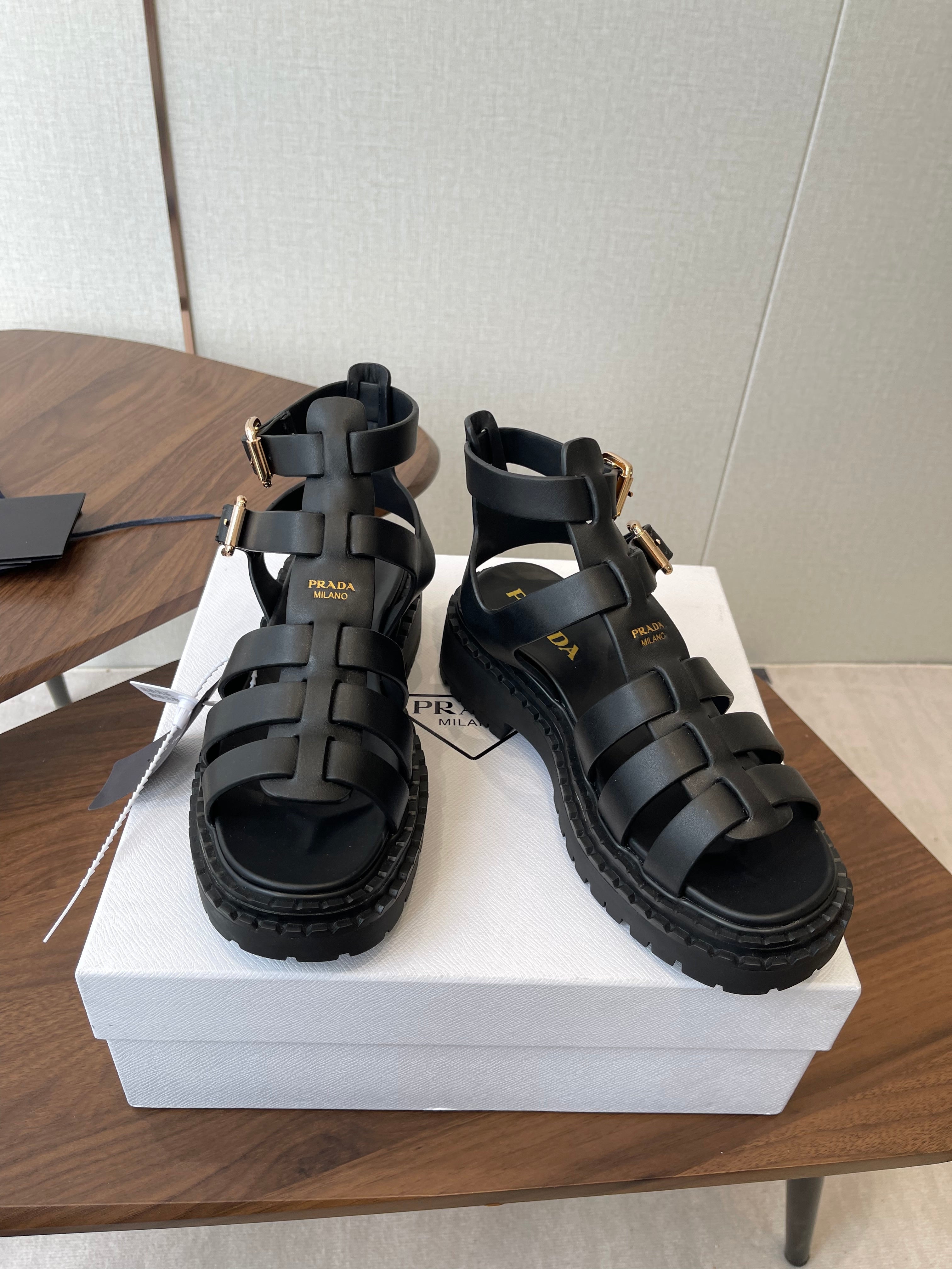Prada Strappy Sandals 5.5cm Leather 728559